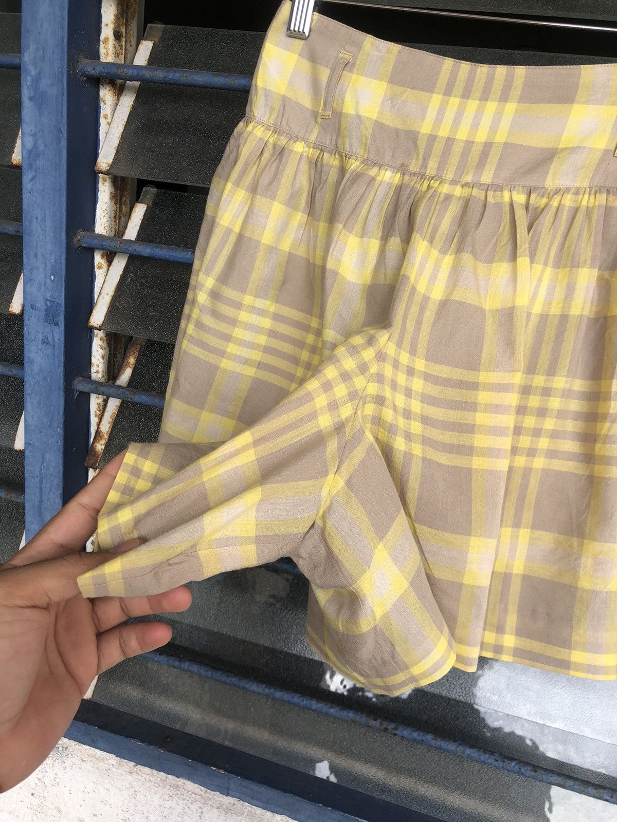 Burberry Vintage Burberry Blue Label Nova Check Short Pants/ Skirts Size 25" / US 0 / IT 36 - 5 Thumbnail