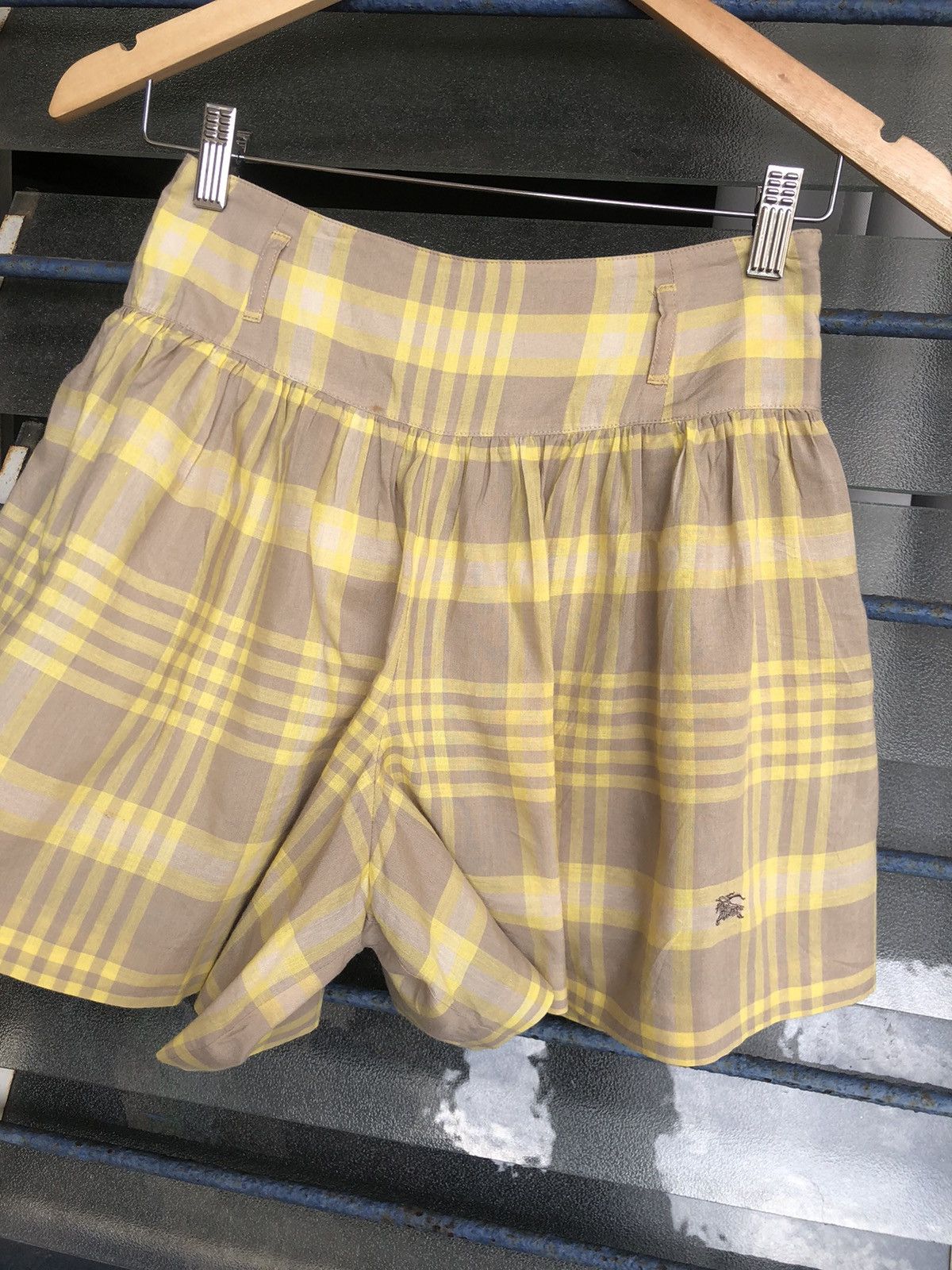 Burberry Vintage Burberry Blue Label Nova Check Short Pants/ Skirts Size 25" / US 0 / IT 36 - 7 Thumbnail