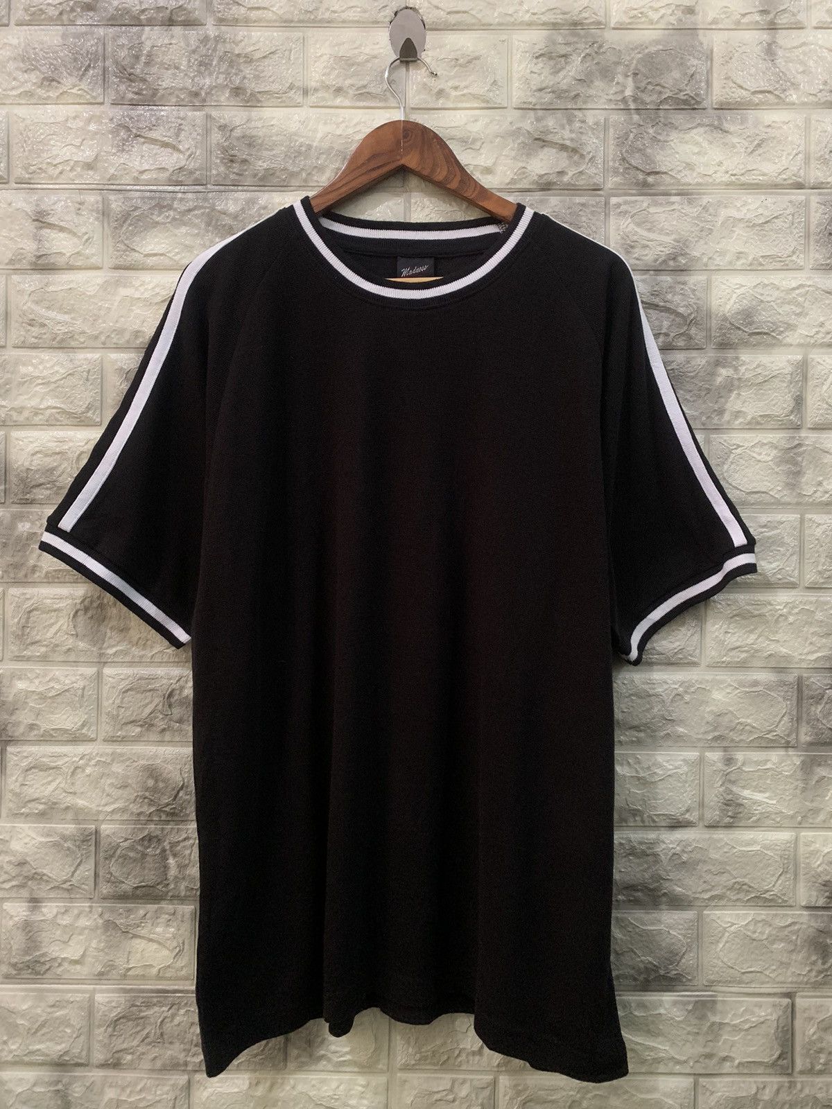 Japanese Brand 🔥NEW🔥Madnes Shirt Size US L / EU 52-54 / 3 - 1 Thumbnail