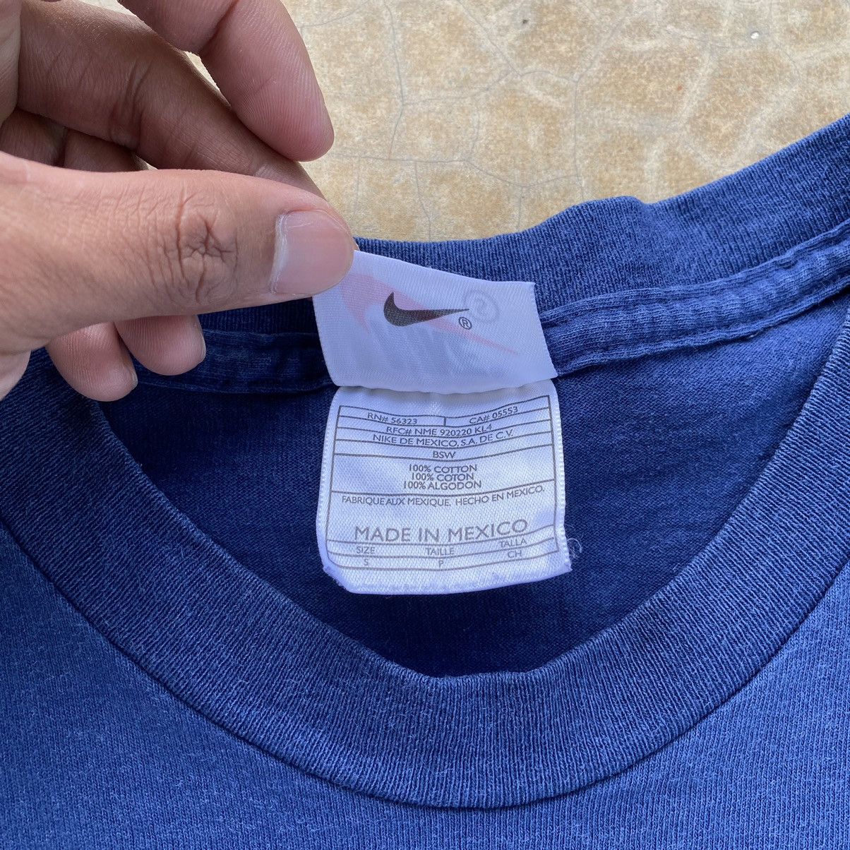 Nike Vintage Nike Performance Athletics Tshirt Size US S / EU 44-46 / 1 - 7 Thumbnail