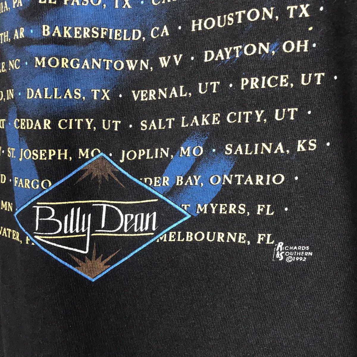 Band Tees × Vintage Vintage 90s Billy Dean Country Singer Promo Album Tour Tee Size US L / EU 52-54 / 3 - 7 Thumbnail