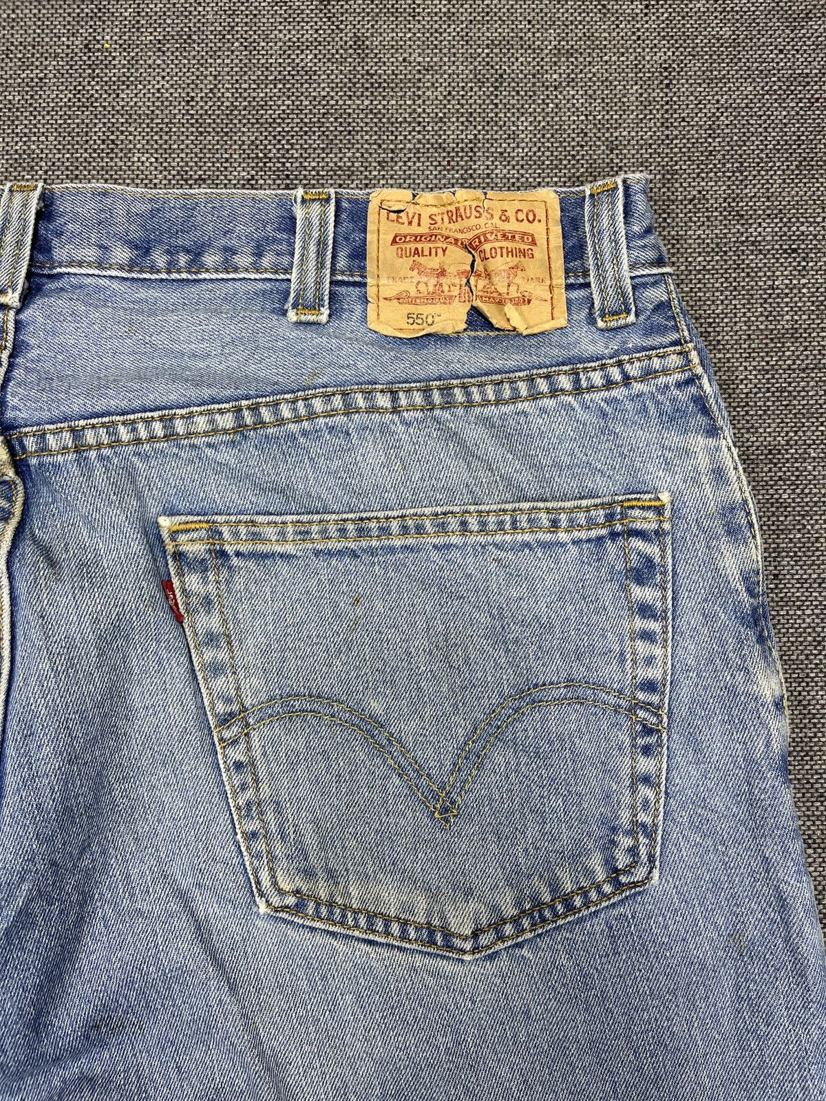 Levi's Vintage Levis 550 Faded Wash Jeans - J212 Size US 41 - 11 Thumbnail