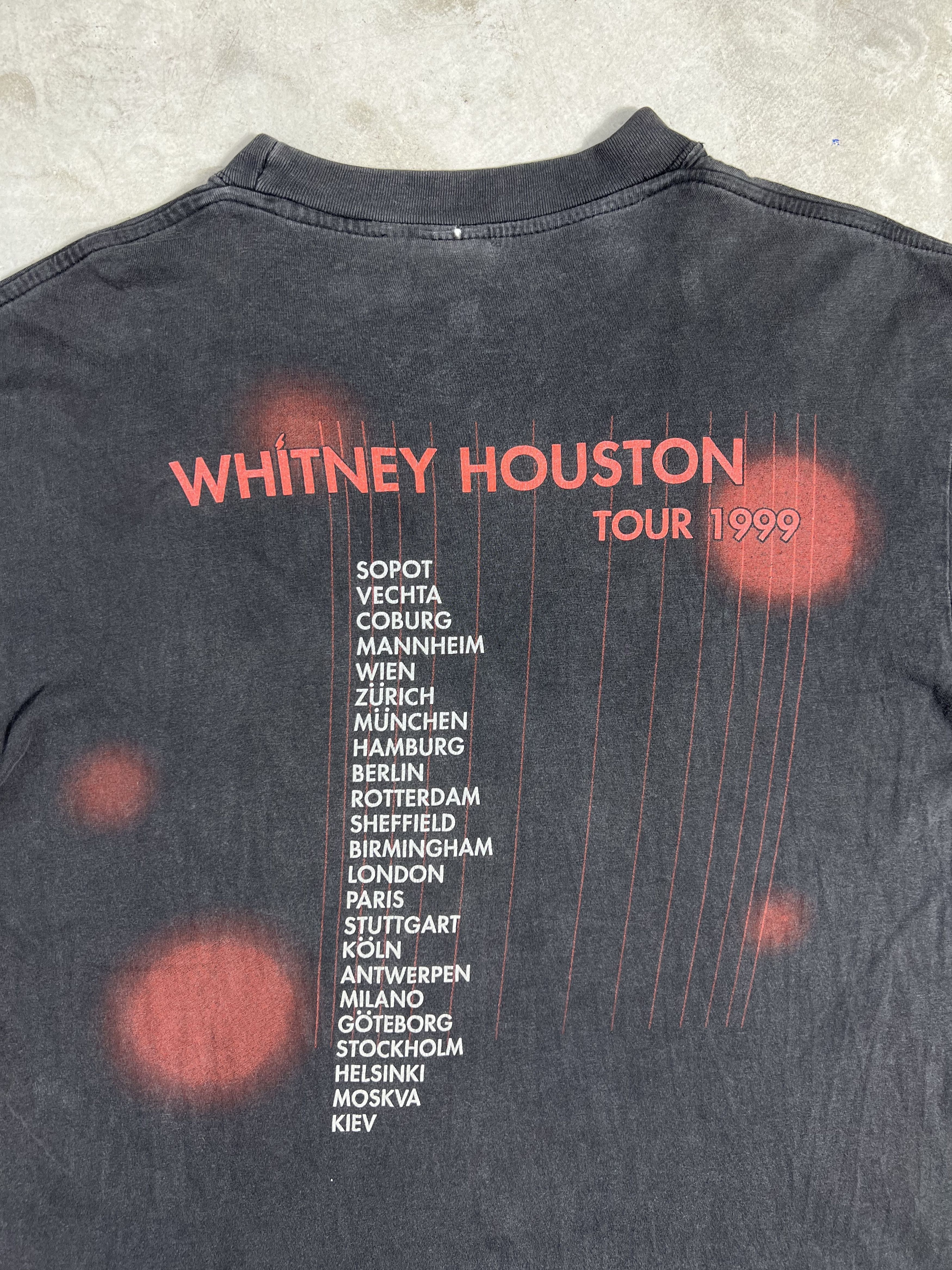 Band Tees Vtg 90s Whitney Houston World Tour '99 (M) GTMD468 Size US M / EU 48-50 / 2 - 9 Thumbnail