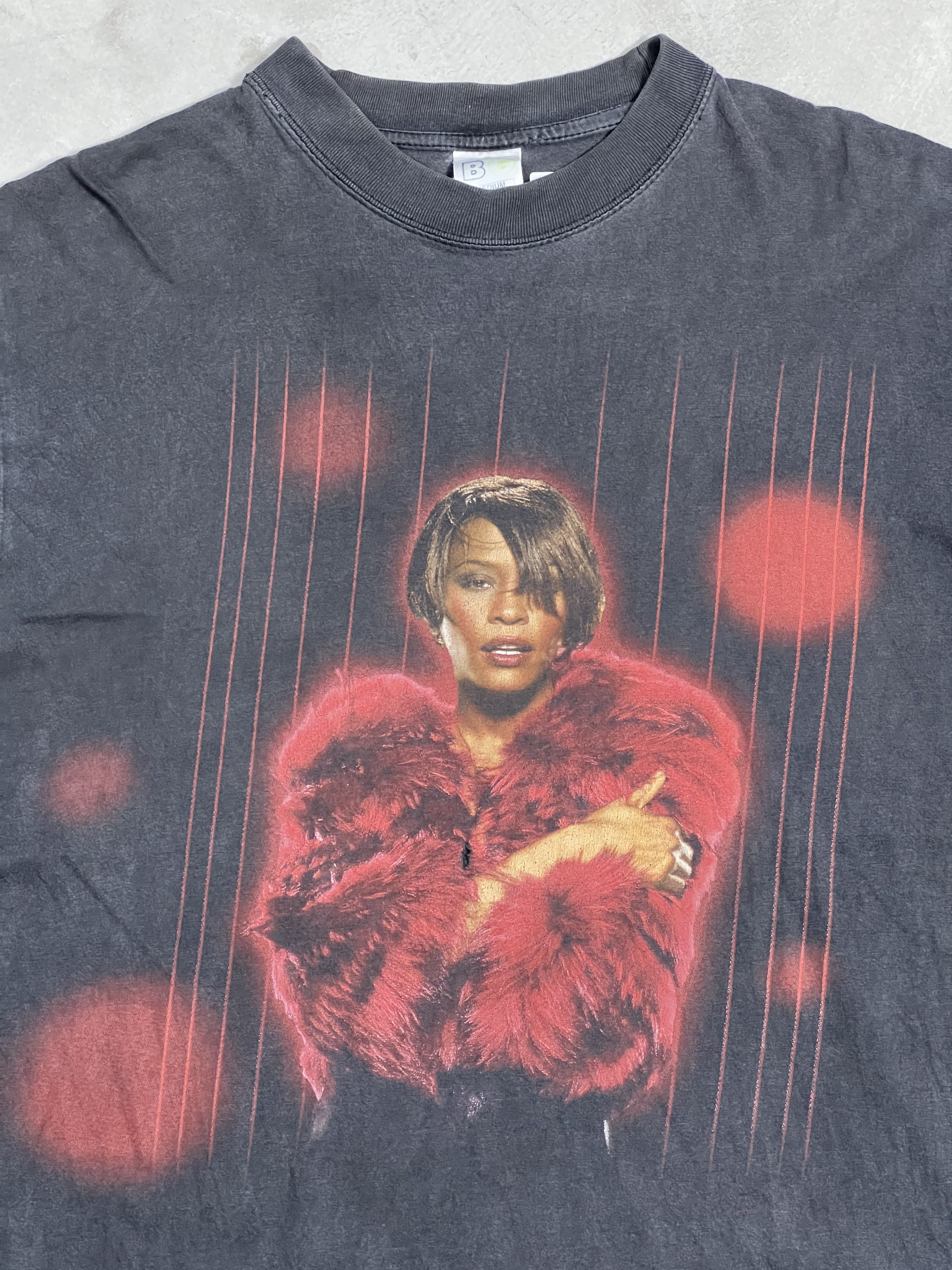 Band Tees Vtg 90s Whitney Houston World Tour '99 (M) GTMD468 Size US M / EU 48-50 / 2 - 2 Thumbnail