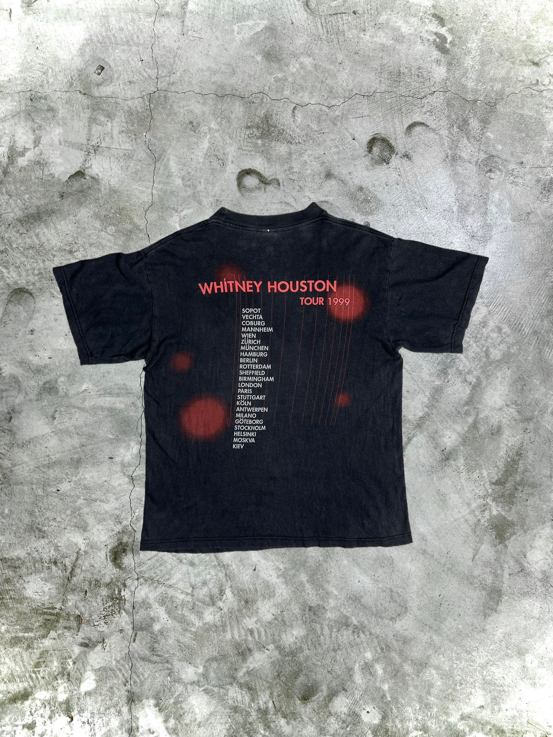 Band Tees Vtg 90s Whitney Houston World Tour '99 (M) GTMD468 Size US M / EU 48-50 / 2 - 8 Thumbnail