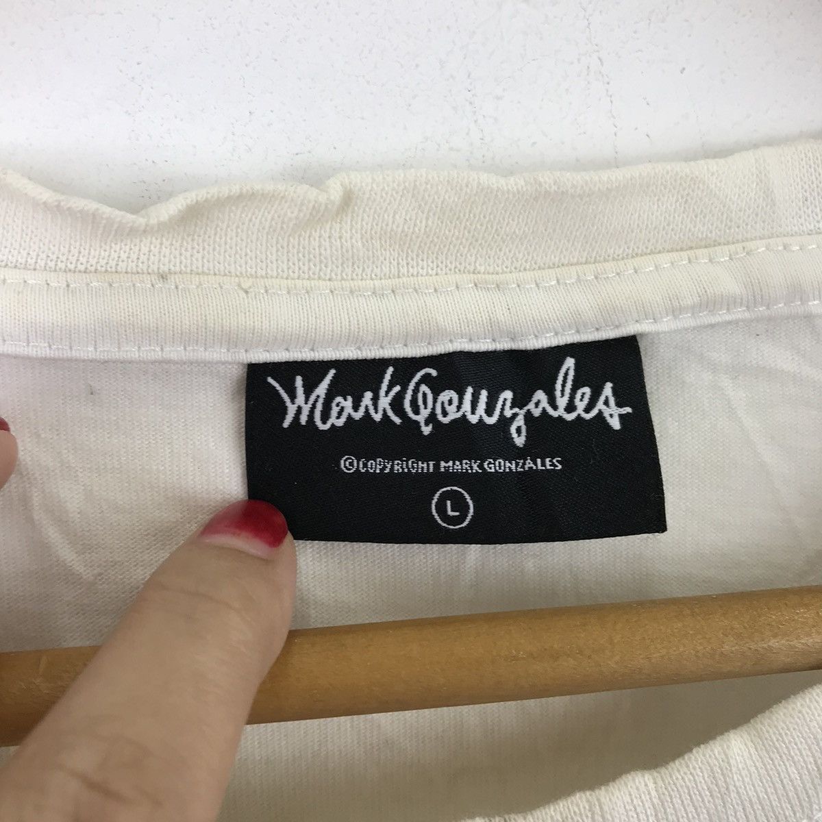 Vintage Vintage MARK GONZALES SKATEBOARD Skate Spell Out T-Shirts Size US L / EU 52-54 / 3 - 4 Thumbnail