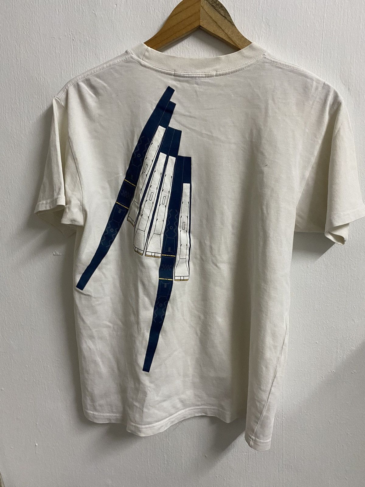 Anime Vintage Gundam RX-93 v Gundam Size US S / EU 44-46 / 1 - 6 Thumbnail