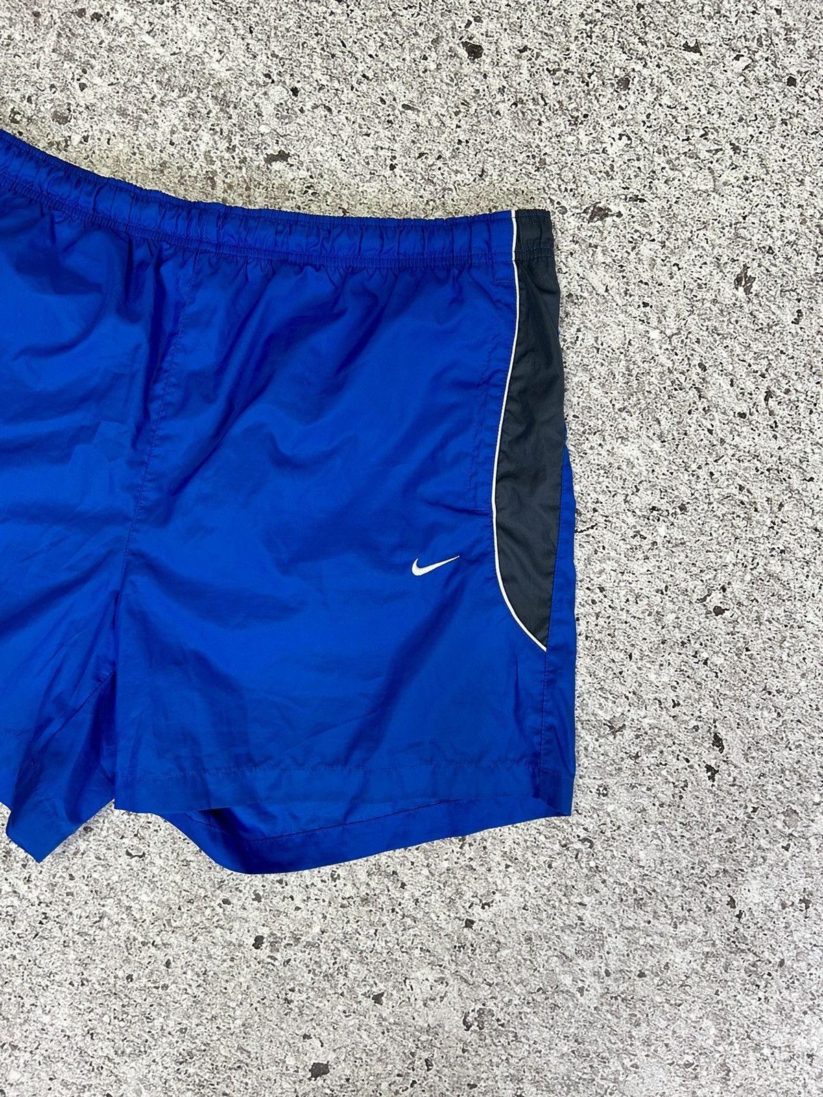 Nike × Vintage 🏝️ Vintage Nylon Beach Nike shorts 90s/2000s size XL Y2K Size US 38 / EU 54 - 2 Thumbnail