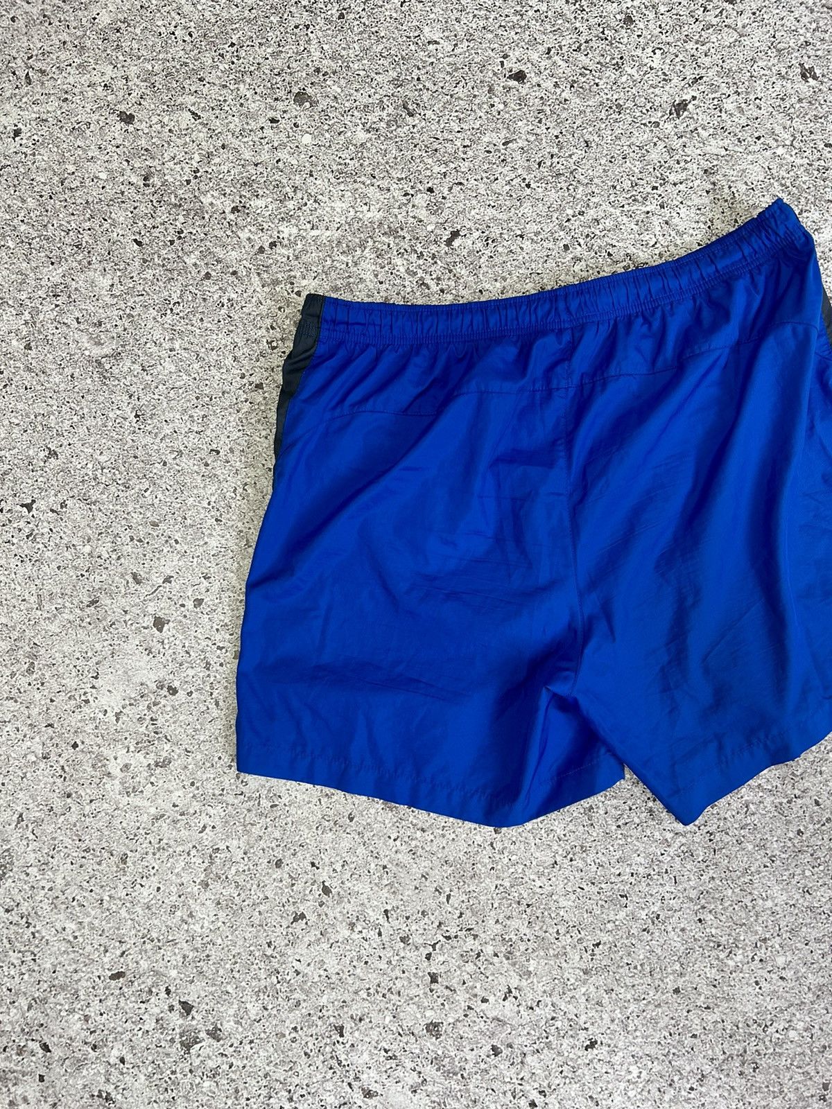 Nike × Vintage 🏝️ Vintage Nylon Beach Nike shorts 90s/2000s size XL Y2K Size US 38 / EU 54 - 6 Thumbnail