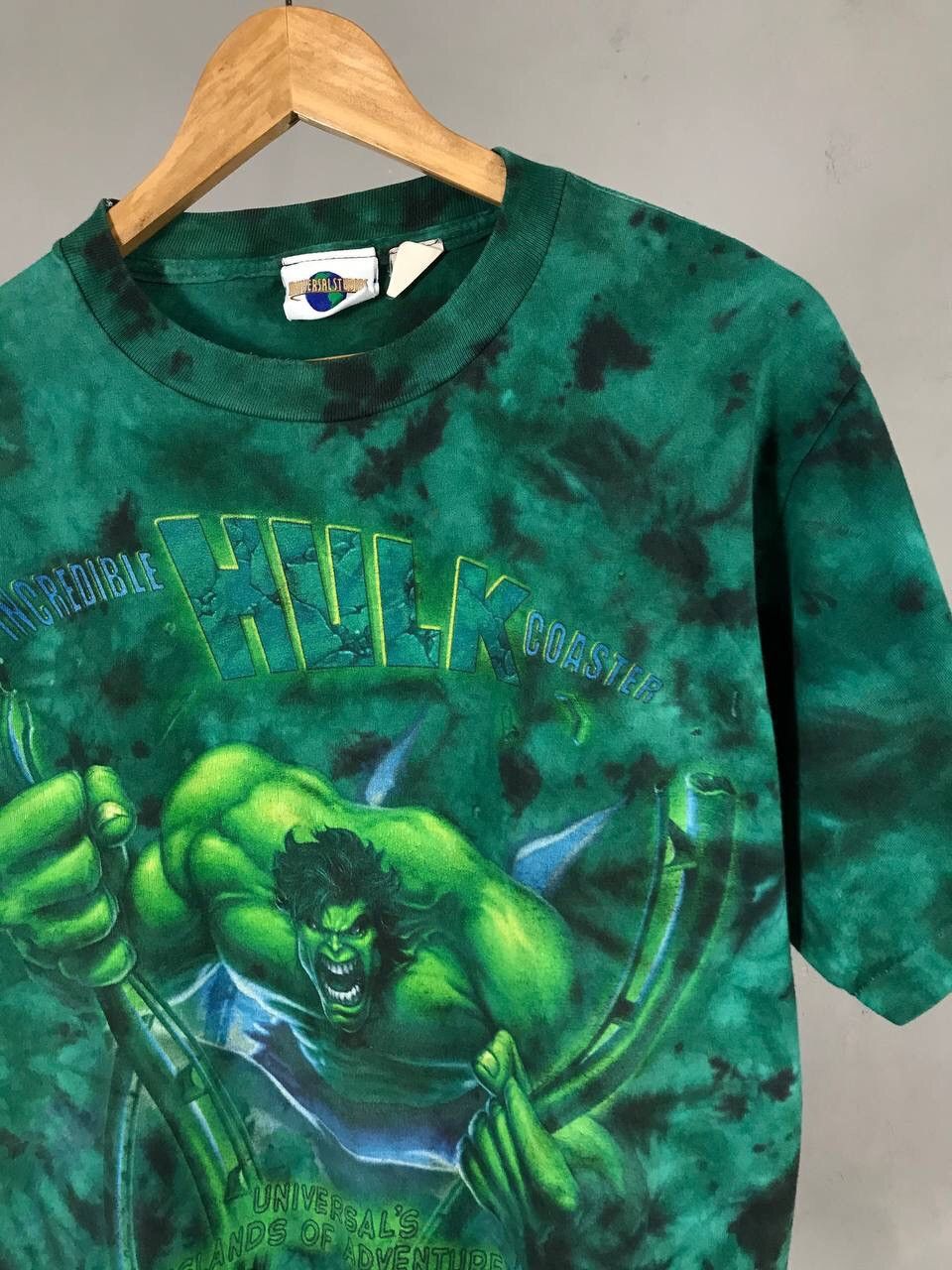 Vintage Hulk universal studios vintage movie overprinted tee Size US S / EU 44-46 / 1 - 2 Thumbnail