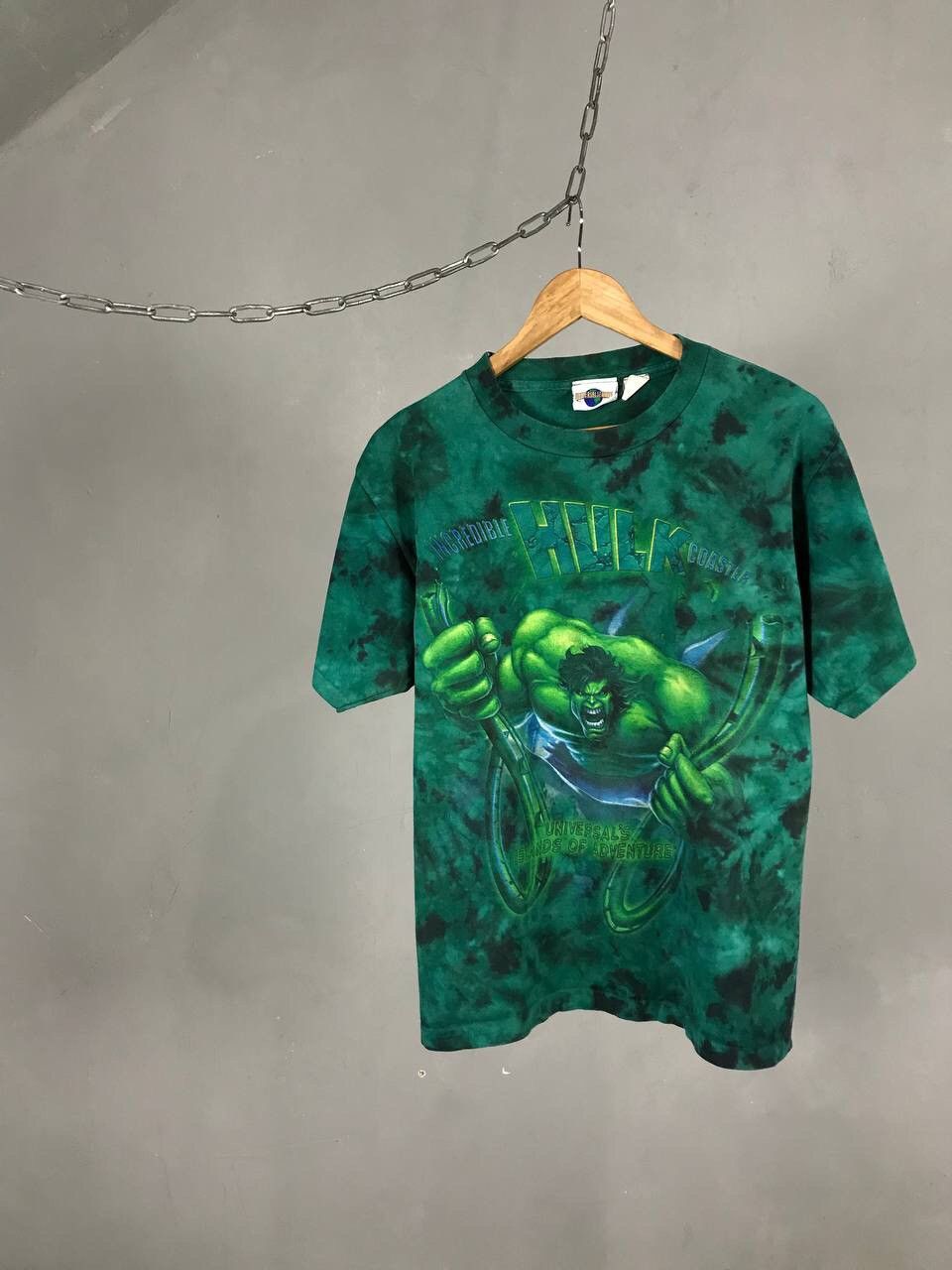 Vintage Hulk universal studios vintage movie overprinted tee Size US S / EU 44-46 / 1 - 1 Thumbnail