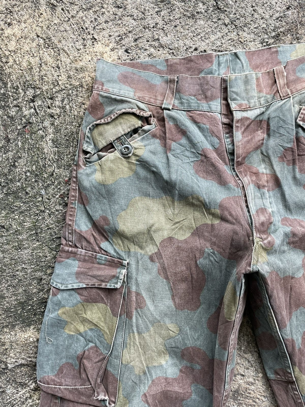 If Six Was Nine × Vintage Vintage Army Camouflage Faded Distressed Monkey Pants Size US 33 - 3 Thumbnail