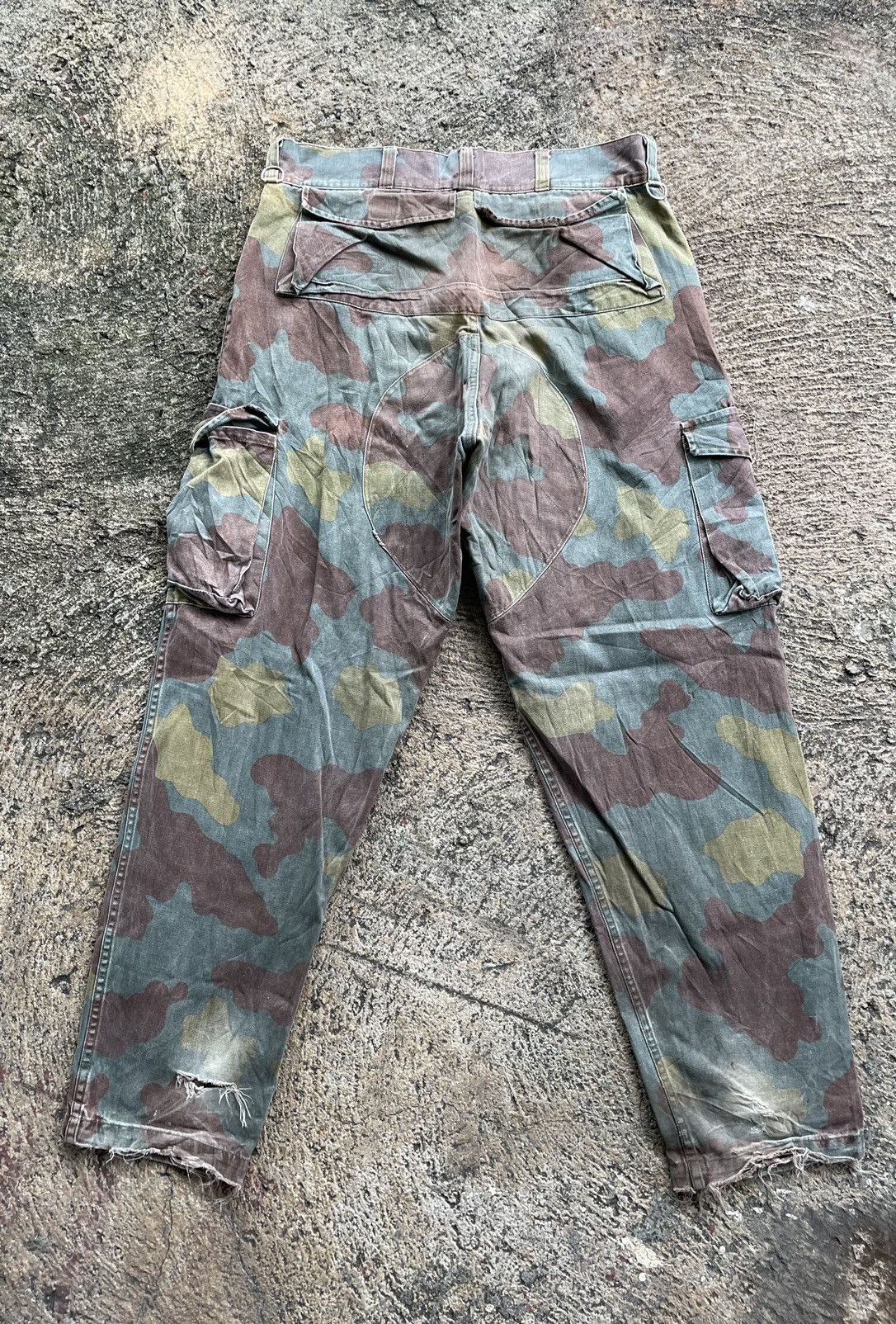 If Six Was Nine × Vintage Vintage Army Camouflage Faded Distressed Monkey Pants Size US 33 - 8 Thumbnail