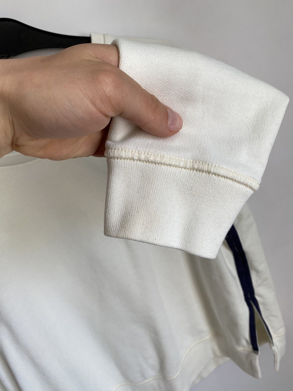 Acne Studios Acne Studios White Sweatshirt Crew Neck Size US L / EU 52-54 / 3 - 11 Thumbnail