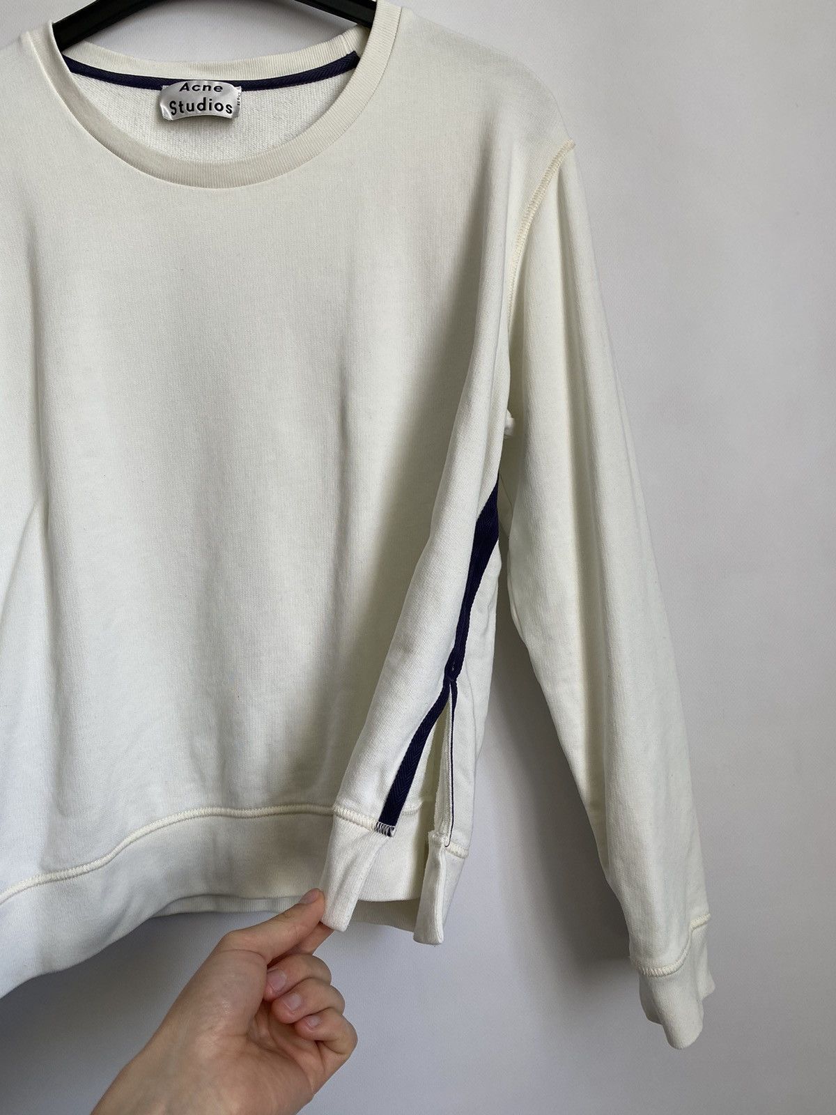 Acne Studios Acne Studios White Sweatshirt Crew Neck Size US L / EU 52-54 / 3 - 5 Thumbnail
