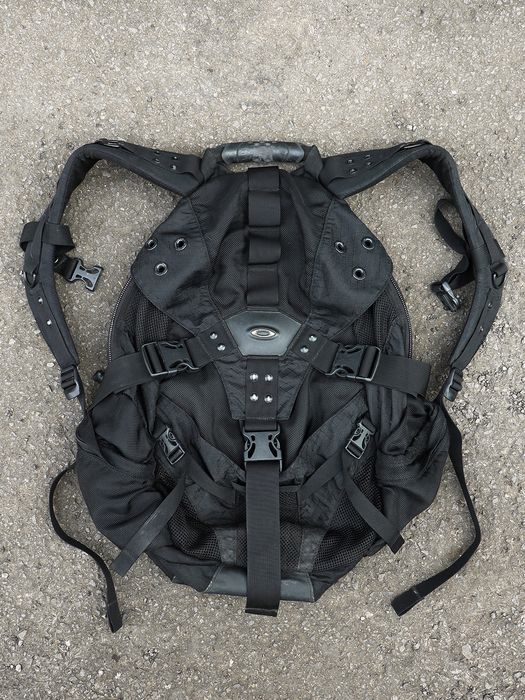 Vintage Oakley Icon Backpack 1.0 Vintage Gen 1 Grailed