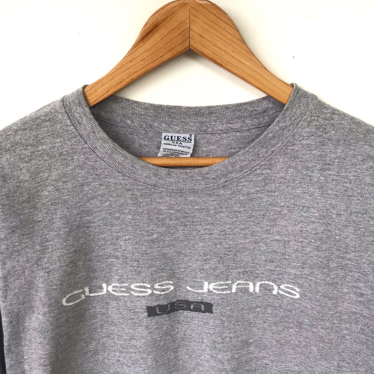 Guess × Vintage Vintage 90s Guess Jeans Usa With Centre Logo Size US M / EU 48-50 / 2 - 4 Thumbnail