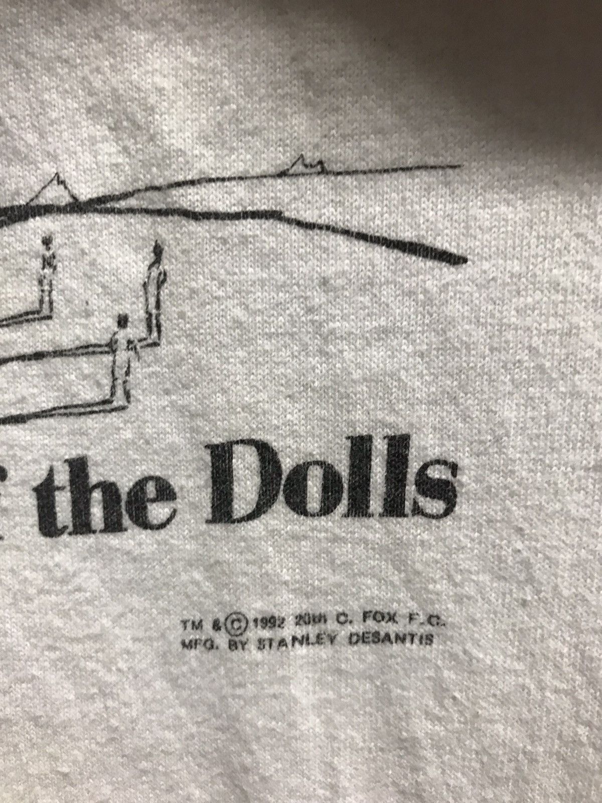 Vintage Vintage 90s Valley of The Dolls Classic Movie Tee Size US L / EU 52-54 / 3 - 5 Thumbnail
