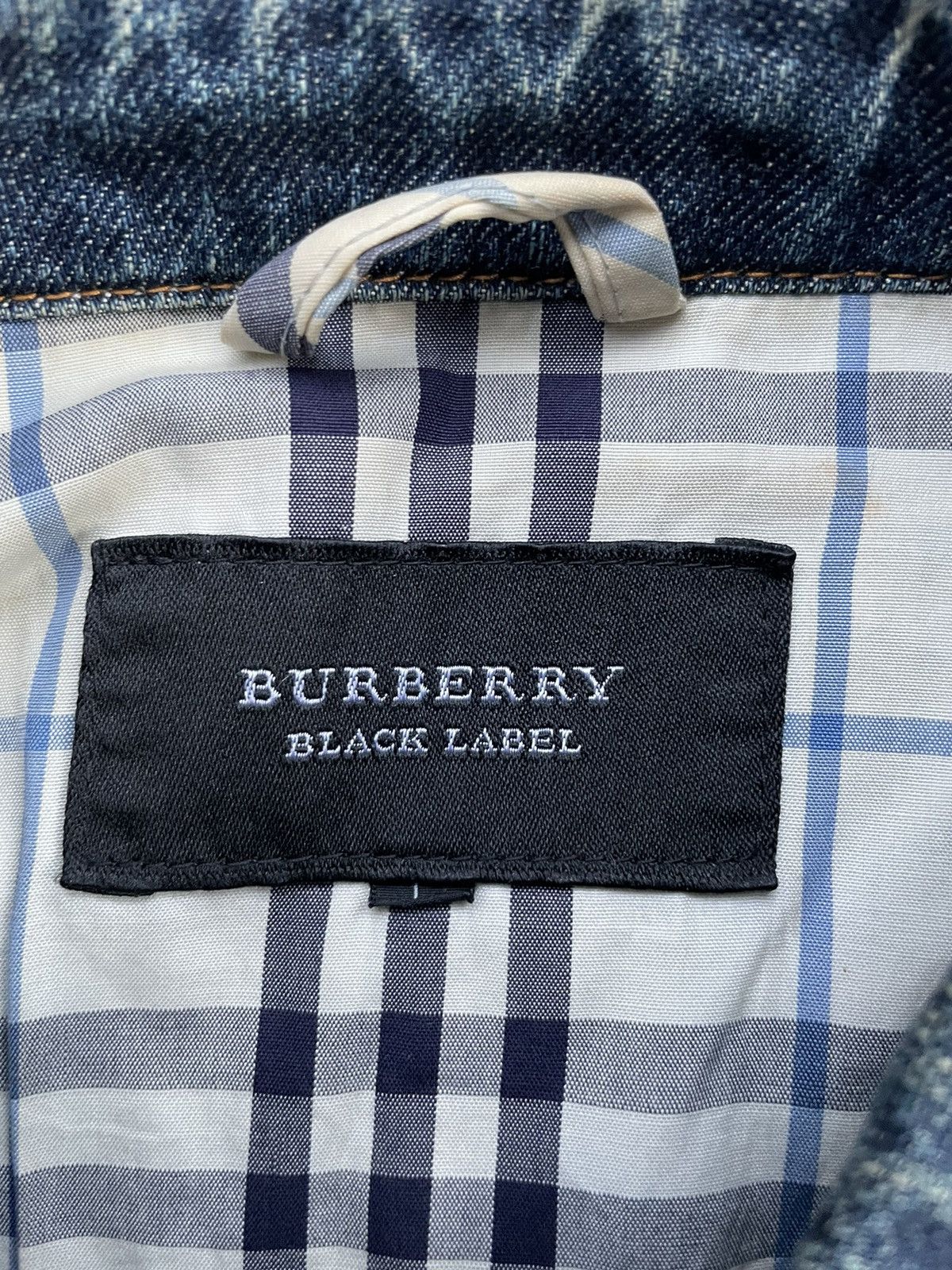 Burberry Vintage Burberry Black Label Denim Jacket Size US L / EU 52-54 / 3 - 13 Thumbnail