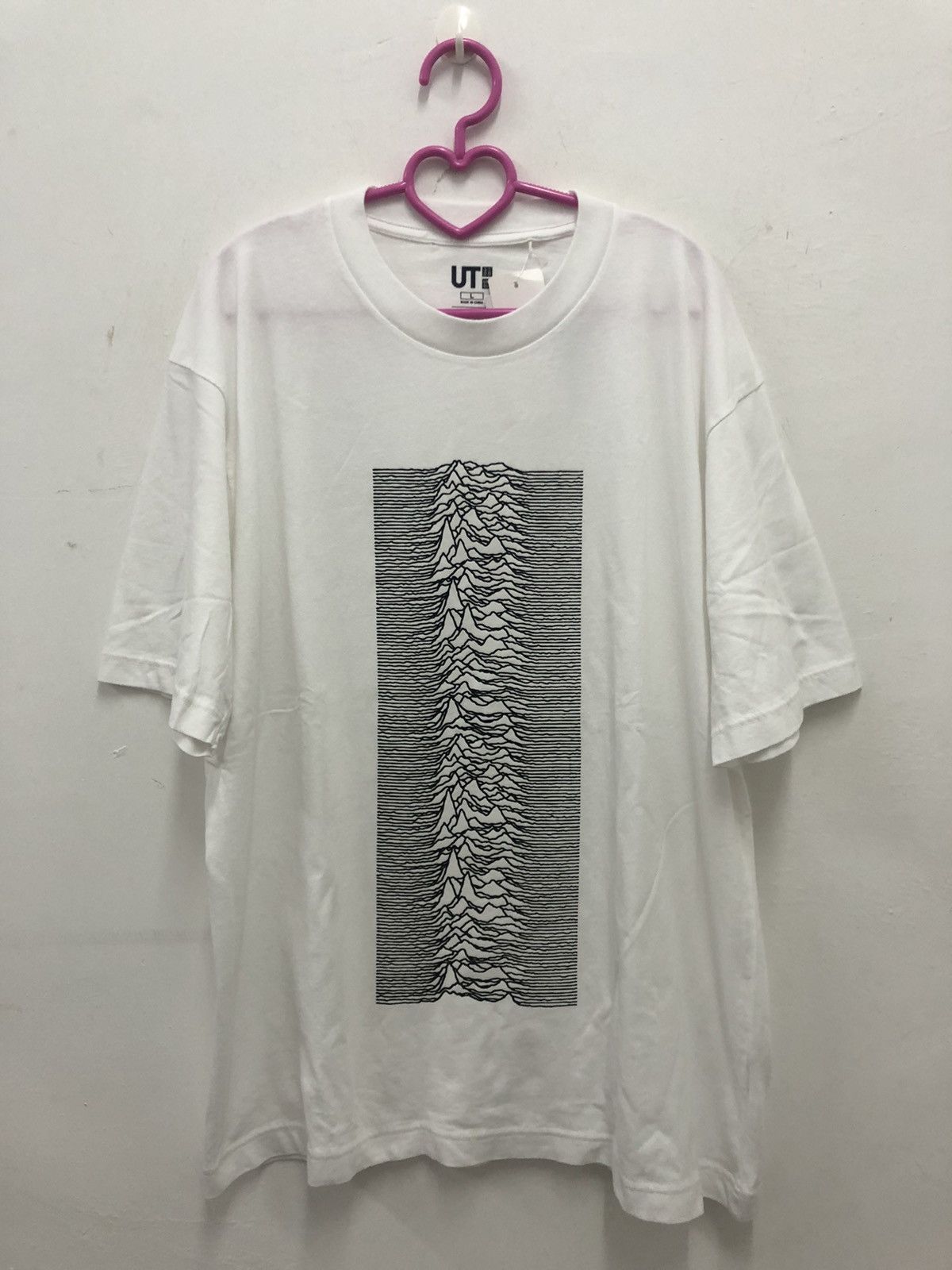 Joy Division Rare PETER SAVILLE REMIX Pop Art Joy Division Uniqlo Shirt Size US L / EU 52-54 / 3 - 1 Thumbnail