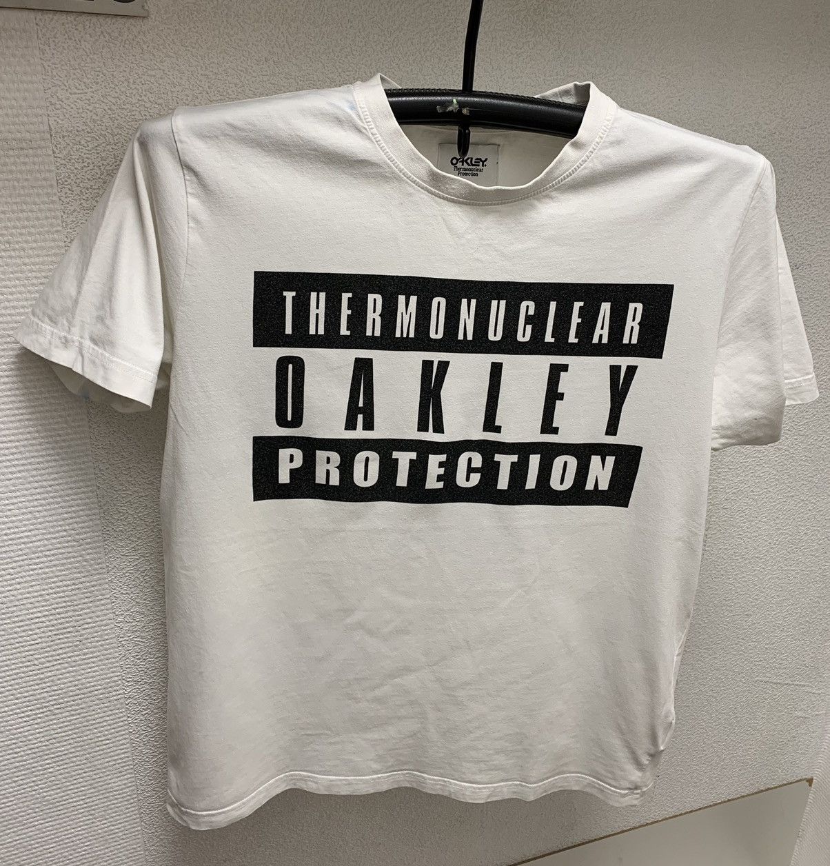 Oakley thermonuclear protection t shirt best sale