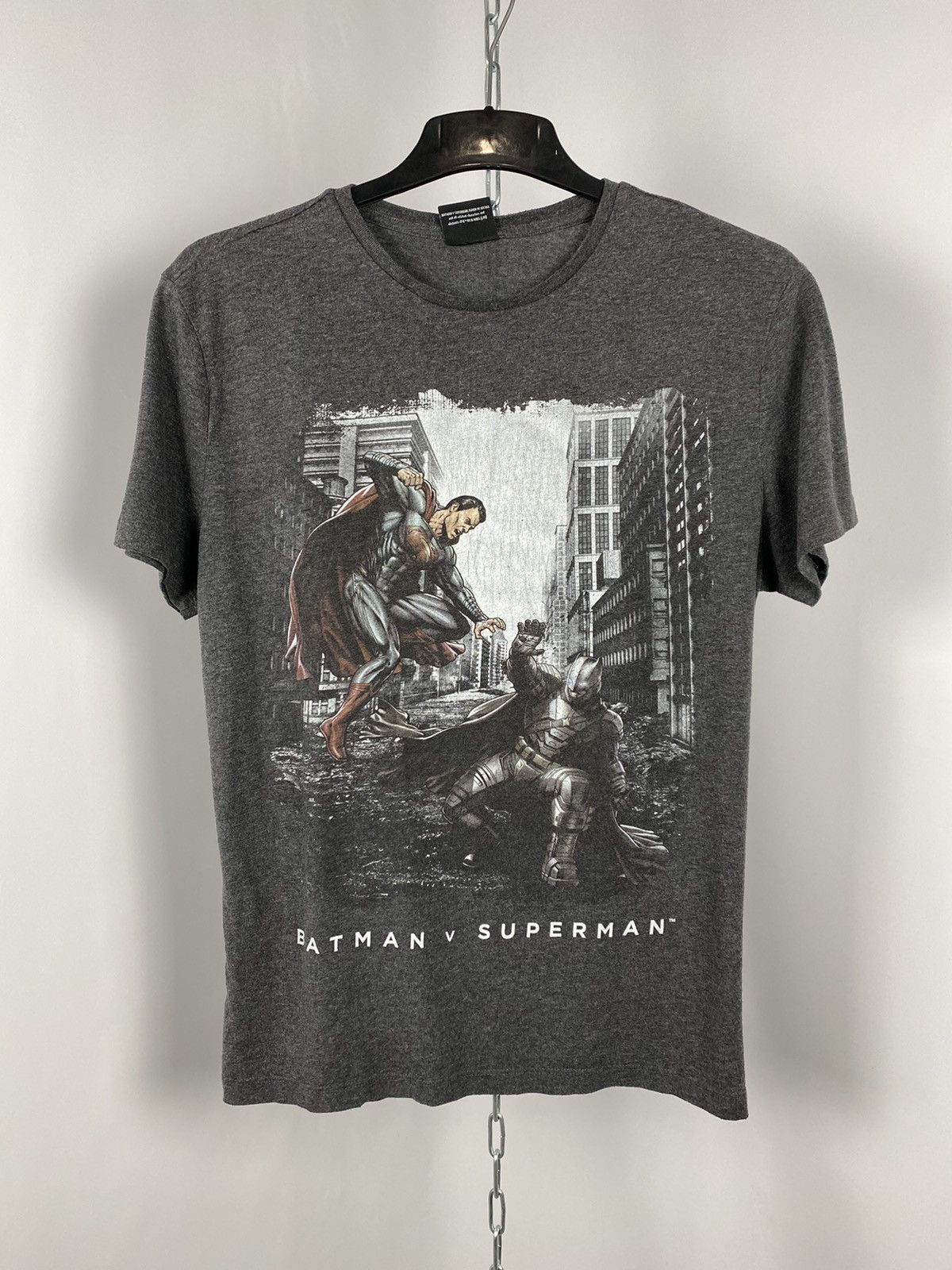 DC Comics Batman vs Superman vintage T-shirts big logo gray size M Size US S / EU 44-46 / 1 - 1 Thumbnail
