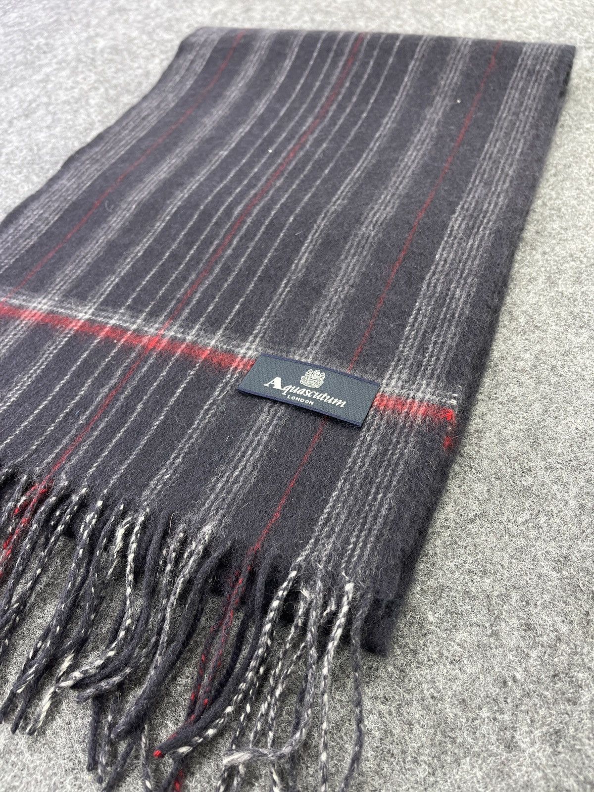 Aquascutum Aquascutum Wool Scarf / Muffler / Neckwear T184 Size ONE SIZE - 4 Thumbnail