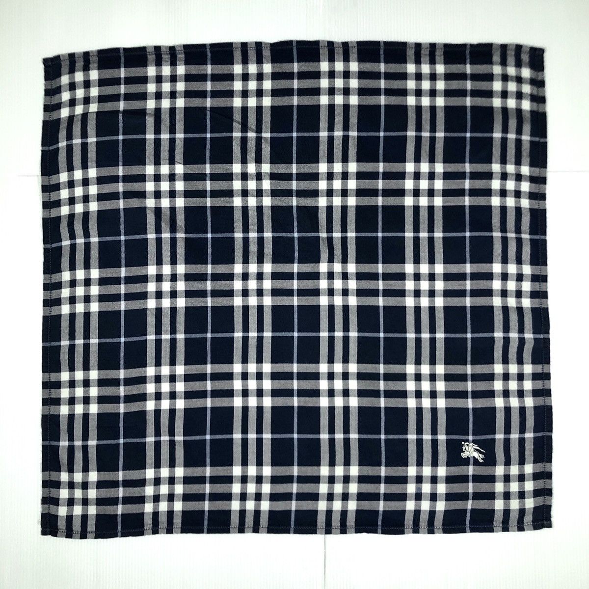 Burberry Burberrys Novacheck Checkered Handkerchief Pocketsquare Size ONE SIZE - 2 Thumbnail