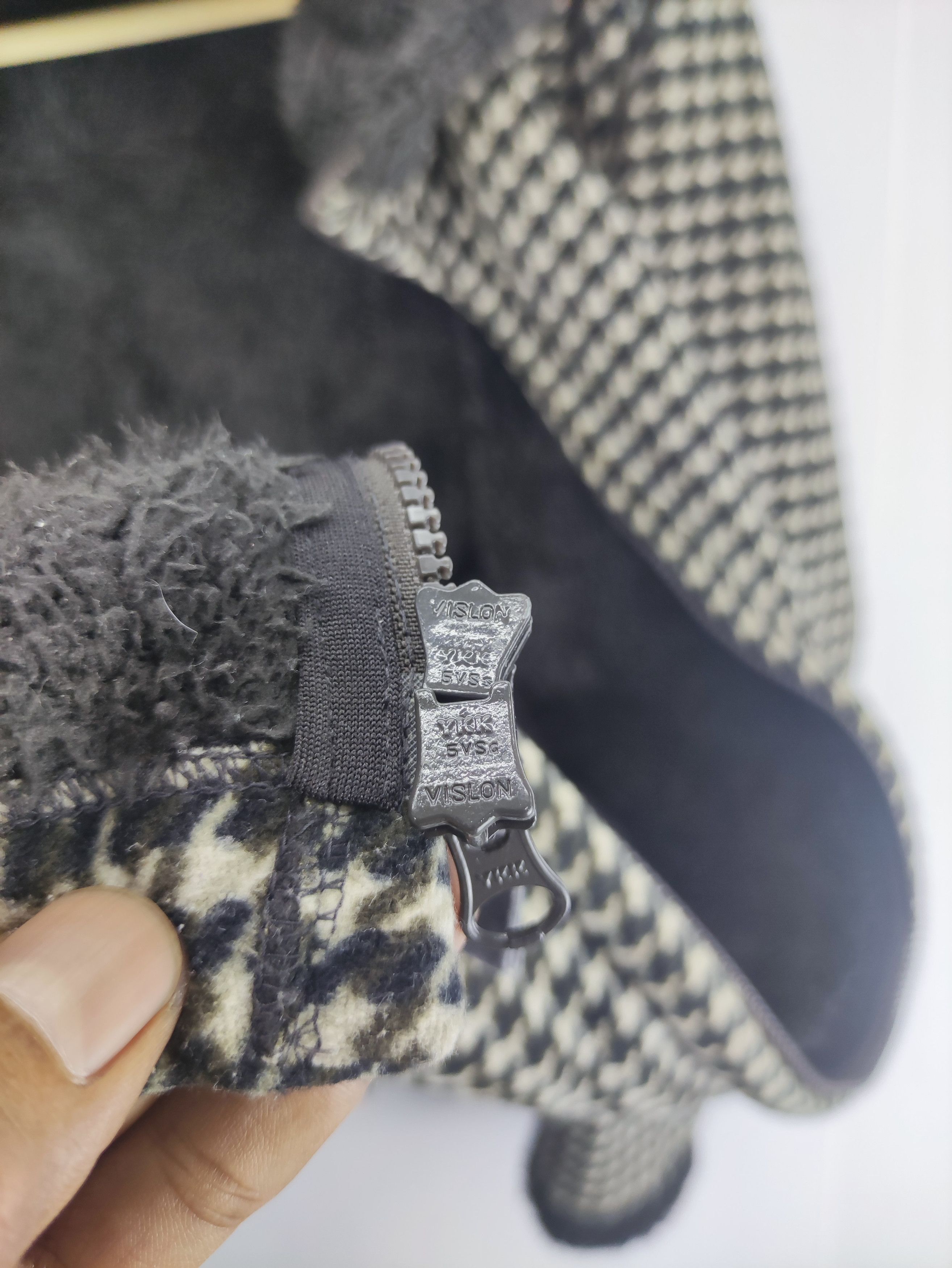 Uniqlo Uniqlo Houndstooth Jacket Fleece Hoodie Zipper Size M / US 6-8 / IT 42-44 - 4 Thumbnail