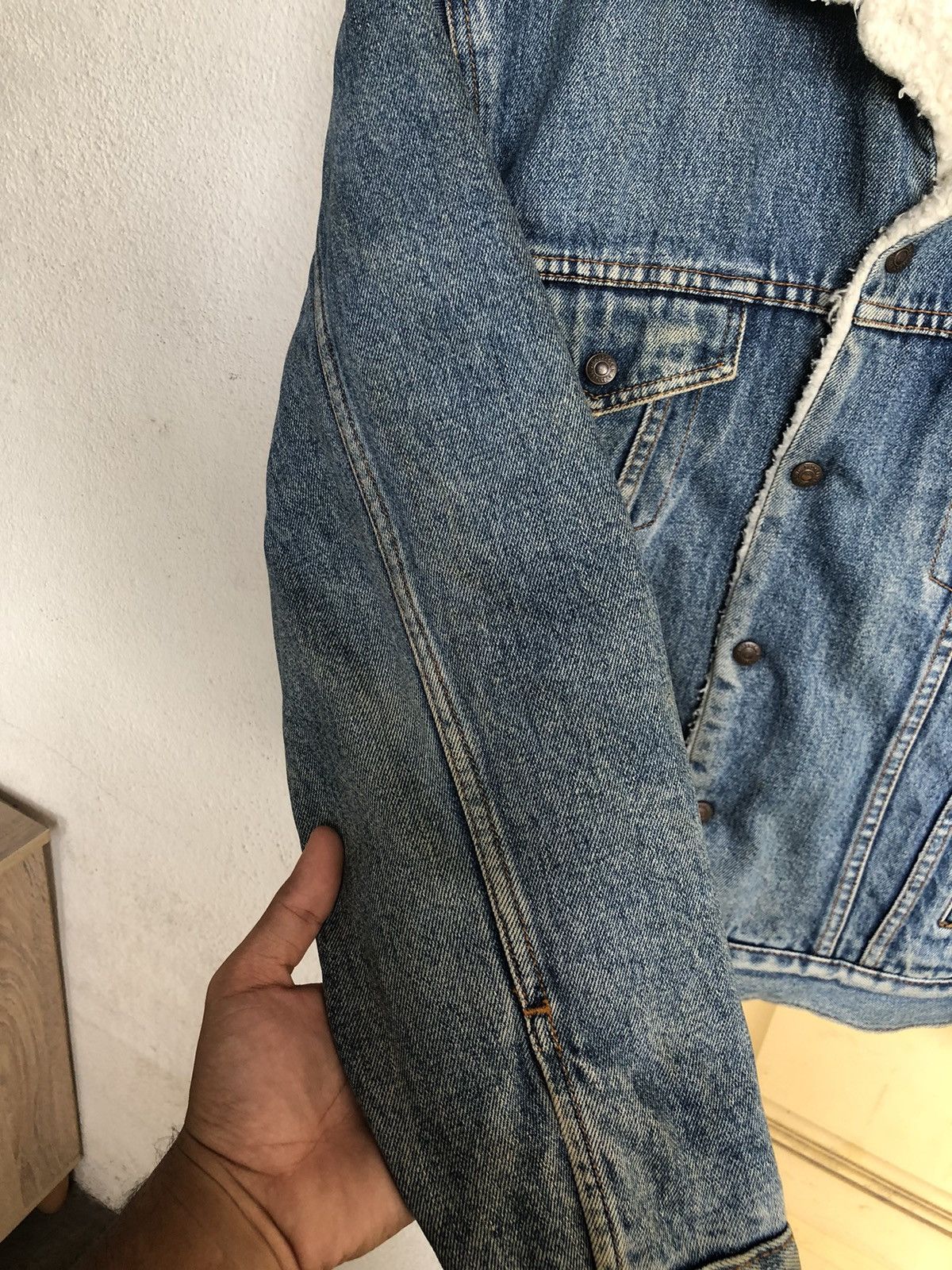 Levi's Vintage Levis Sherpa Distressed Colour Trucker Denim Jackets Size US L / EU 52-54 / 3 - 16 Thumbnail