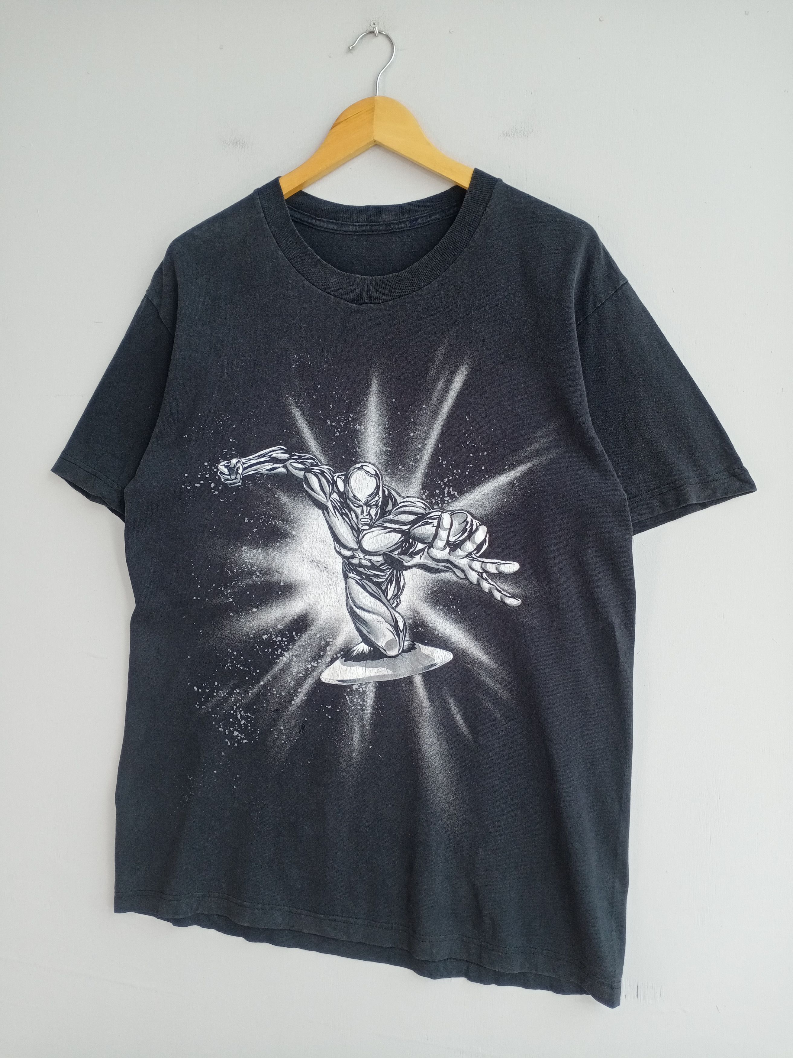 Marvel Comics 💥Vintage Y2k Silver Surfer Marvel Comic Superhero Tshirt Size US L / EU 52-54 / 3 - 3 Thumbnail