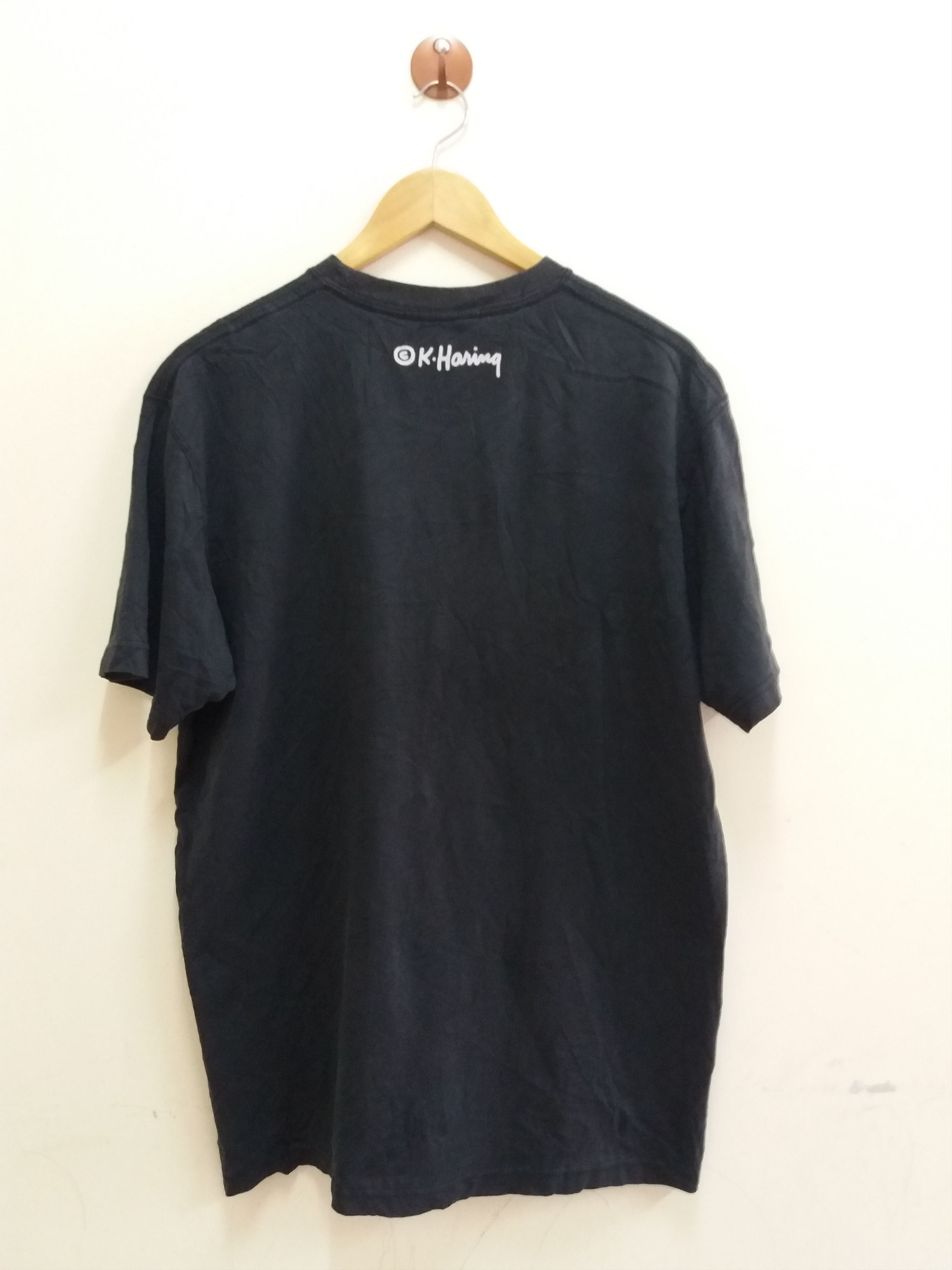Keith Haring Rare keith haring photo print by uniqlo pop art design Size US XL / EU 56 / 4 - 2 Thumbnail