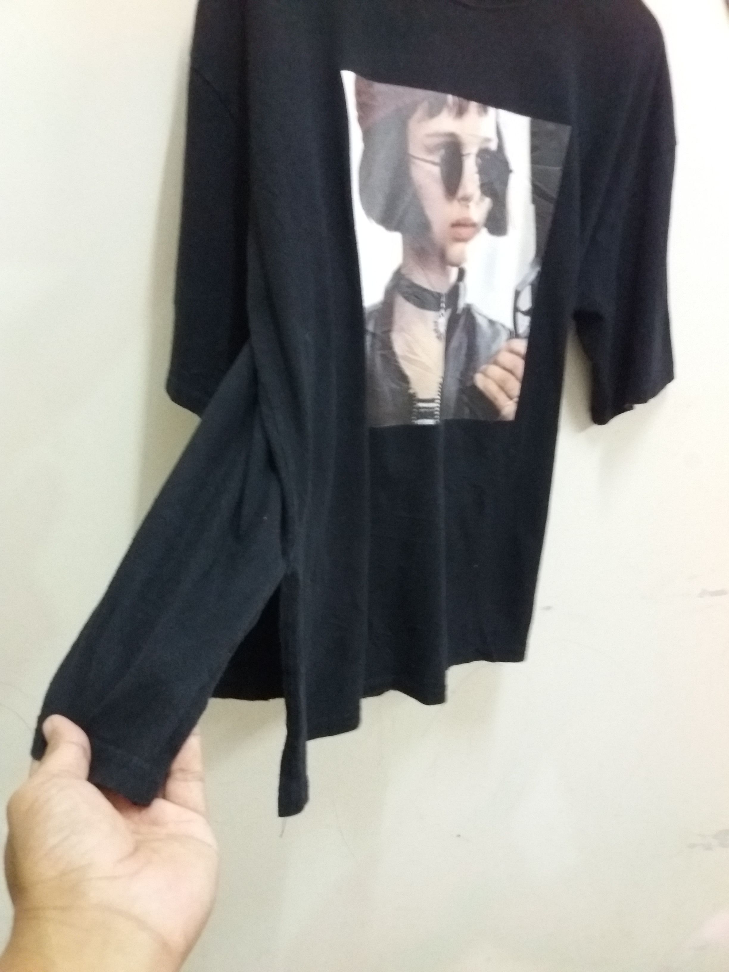 Other Mathilda/Natalie Portman photo print t-shit for Leon Size US L / EU 52-54 / 3 - 5 Thumbnail