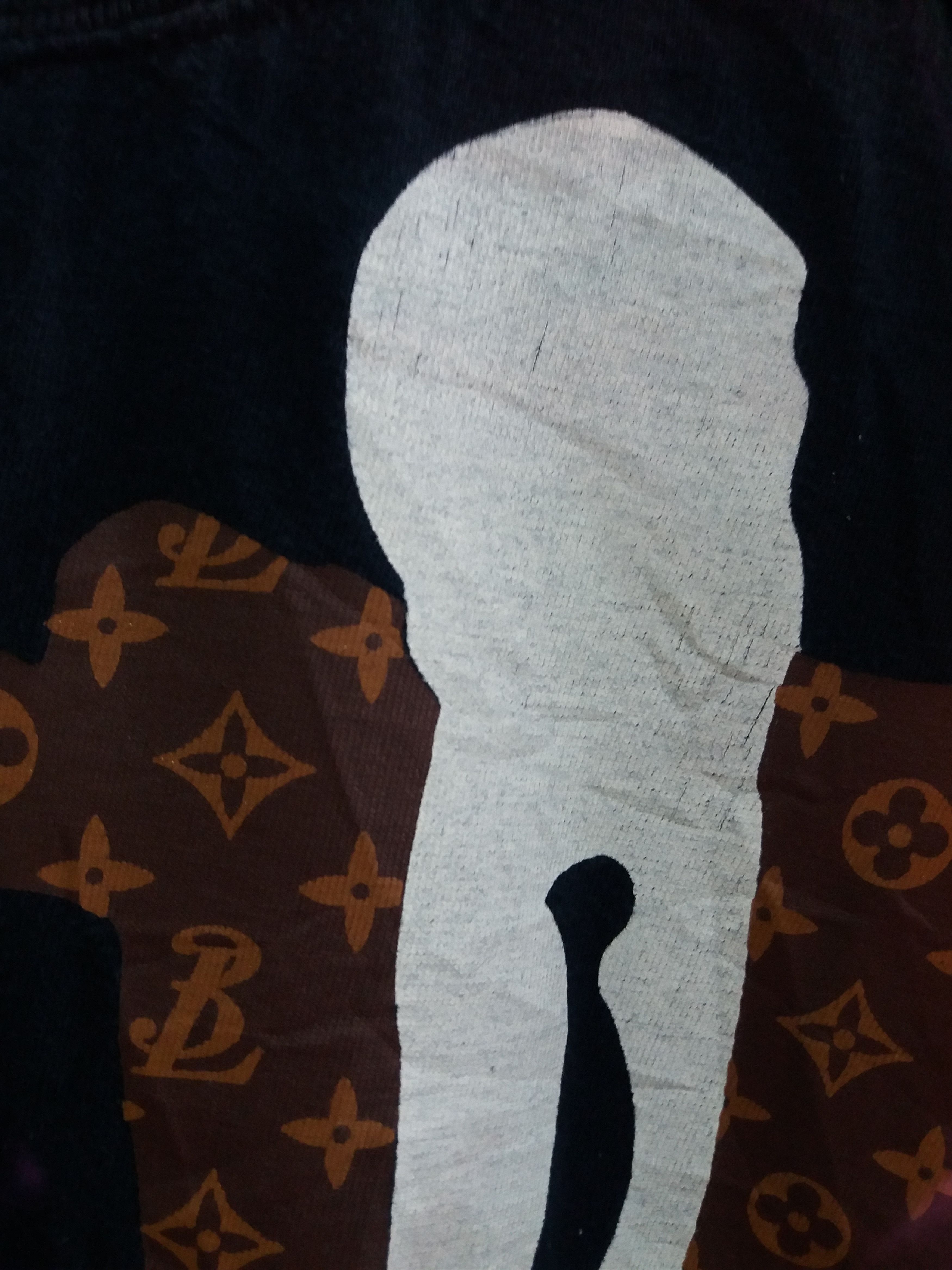 Anime Lupin The Third wears LV parody t-shirt Size US M / EU 48-50 / 2 - 5 Thumbnail