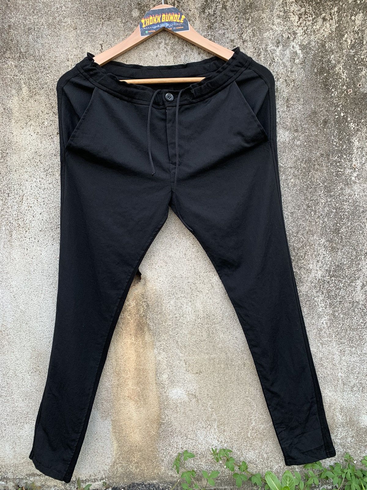 image of Yohji Yamamoto Jogger Pants Sweatpants in Black, Women's (Size 28)