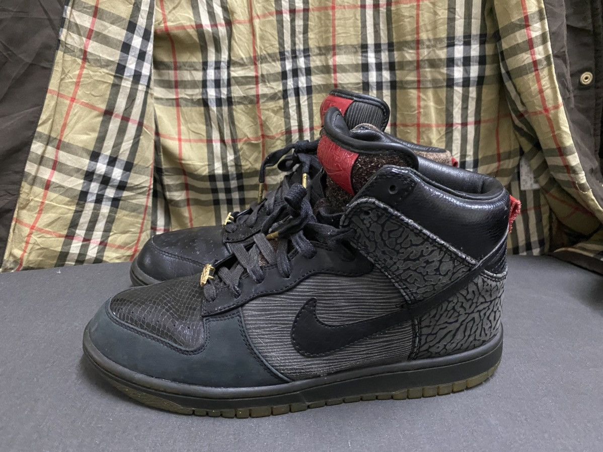 nike dunk high mighty crown