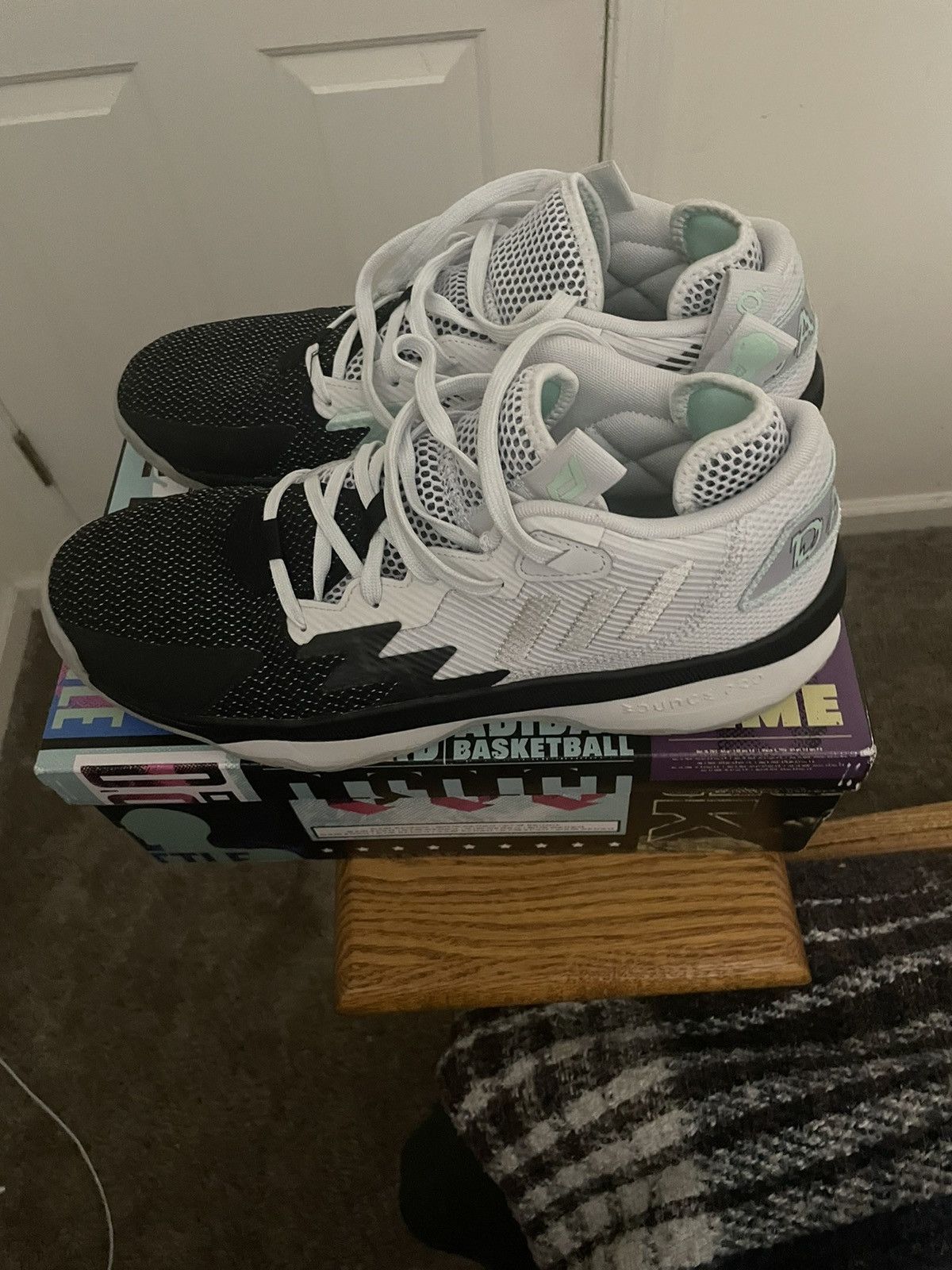 Adidas Dame 8 3SSB issued Size US 12 / EU 45 - 4 Thumbnail