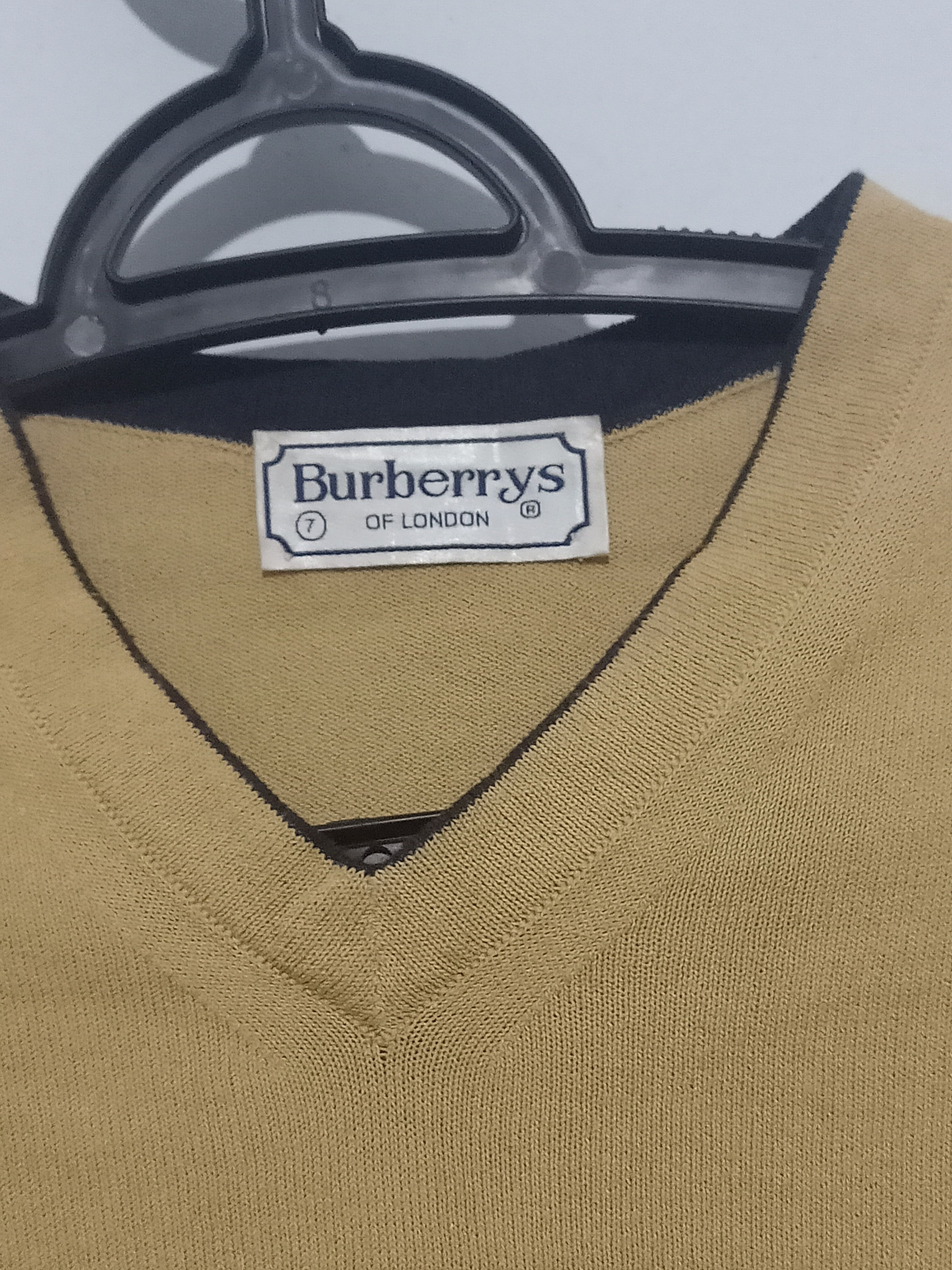 Burberry 🔥 Burberry V-neck Sweater light beige jumper size Small Size US S / EU 44-46 / 1 - 2 Thumbnail