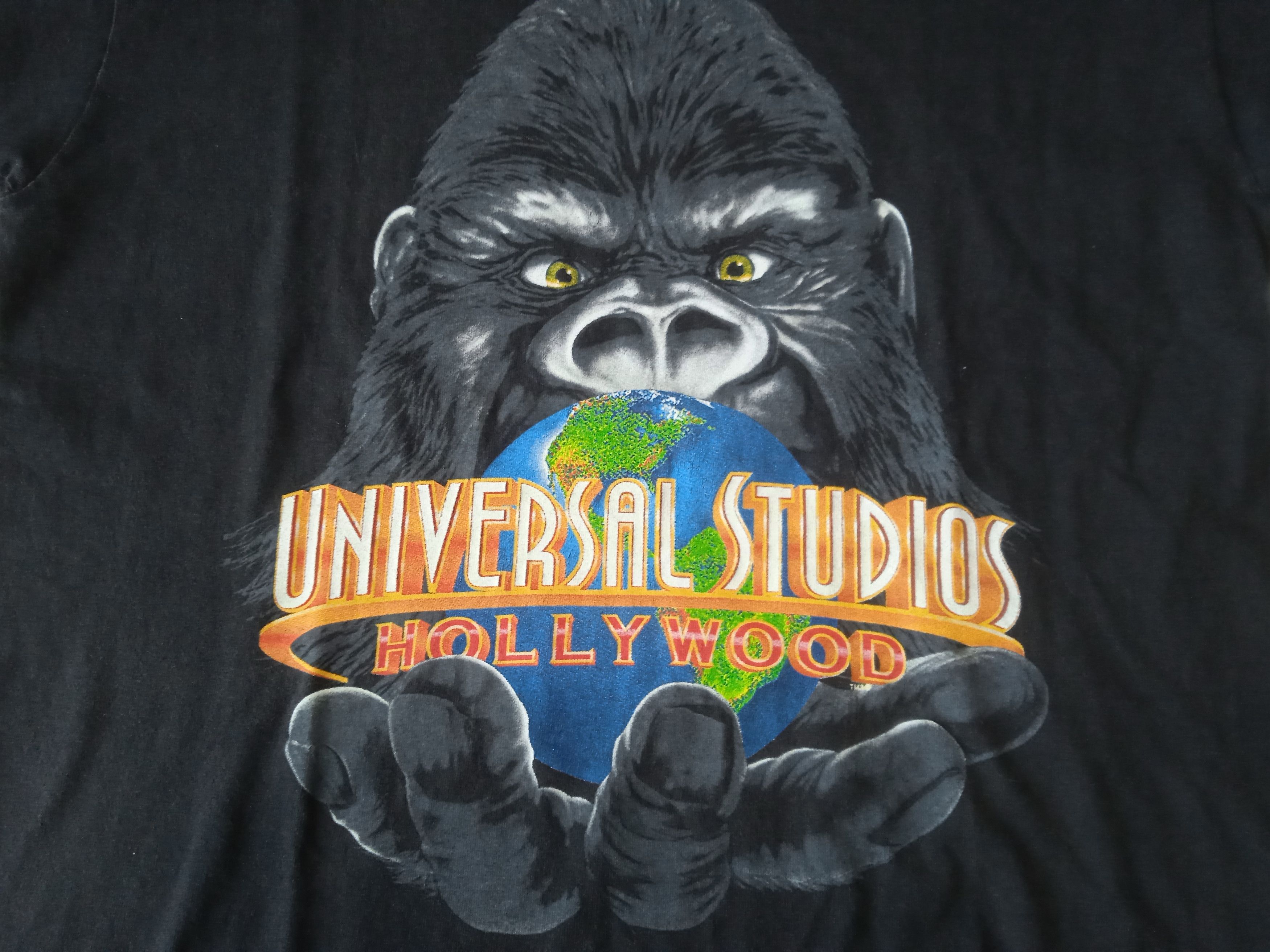 Vintage Vintage 2000s Universal Studios King Kong T-Shirt Size US M / EU 48-50 / 2 - 3 Thumbnail