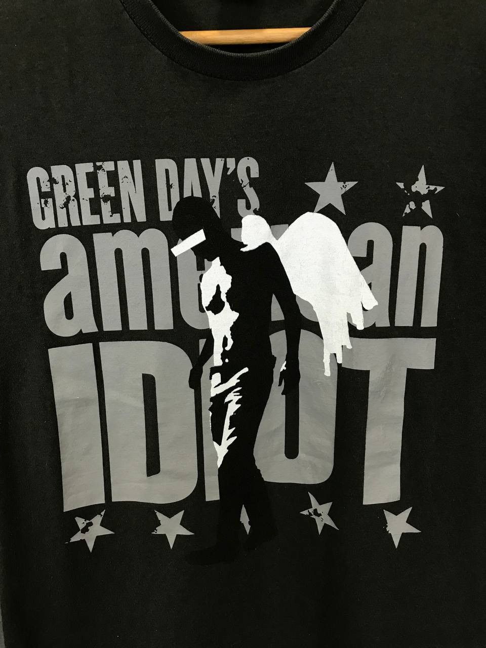Band Tees Green Day 2012 vintage rock band tour tee Size US L / EU 52-54 / 3 - 4 Thumbnail