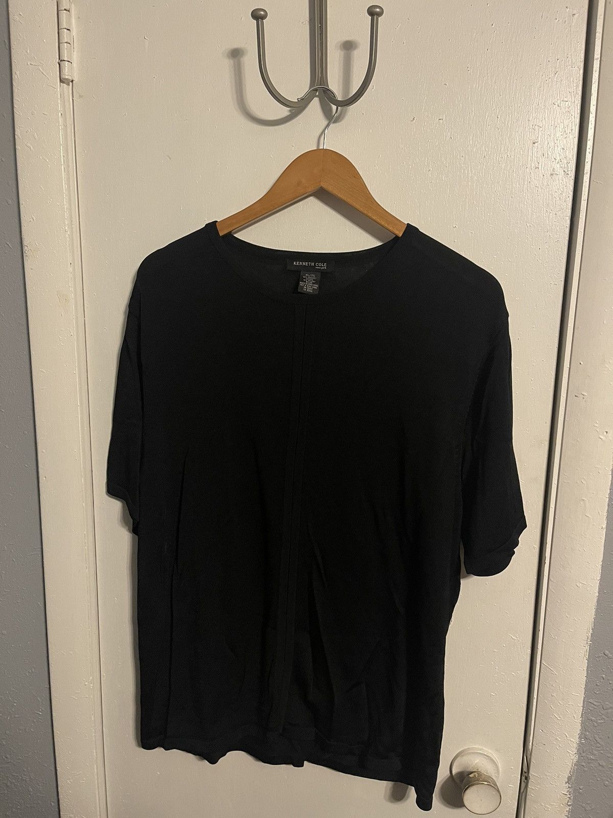 Kenneth Cole Vintage Kenneth Cole Tee Size US XL / EU 56 / 4 - 1 Thumbnail