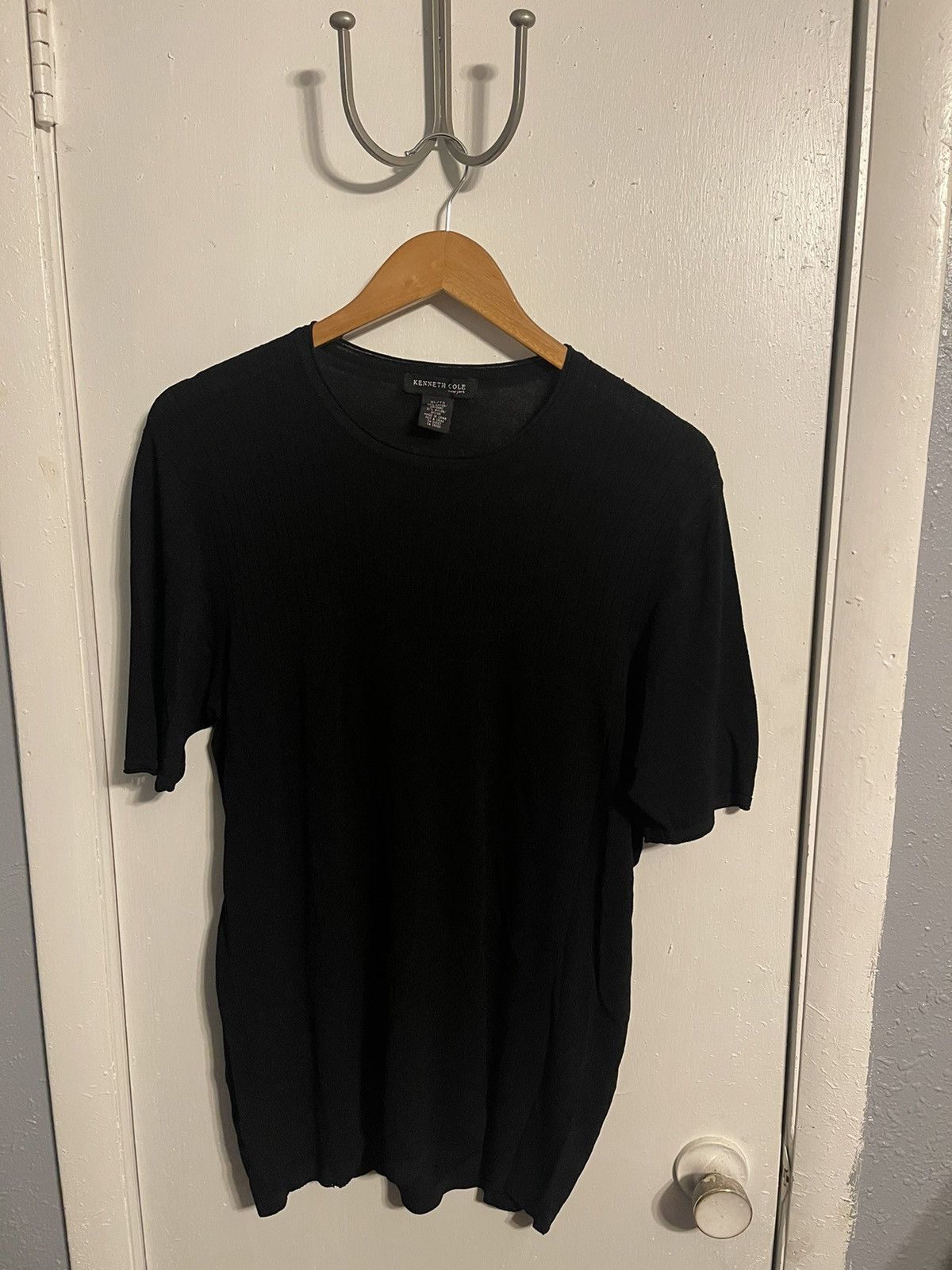 Kenneth Cole Vintage Kenneth Cole Tee Size US XL / EU 56 / 4 - 1 Thumbnail