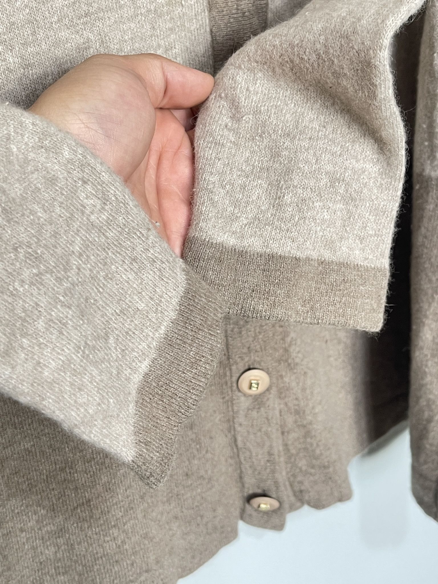 Fendi 🔥 fendi sweater cardigan wool Fendi size xl Size XL / US 12-14 / IT 48-50 - 3 Thumbnail