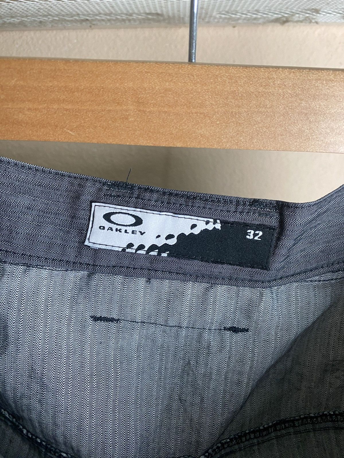 Oakley Oakley Nice Deisgn Golf Pants ❗️ Size US 33 - 11 Thumbnail