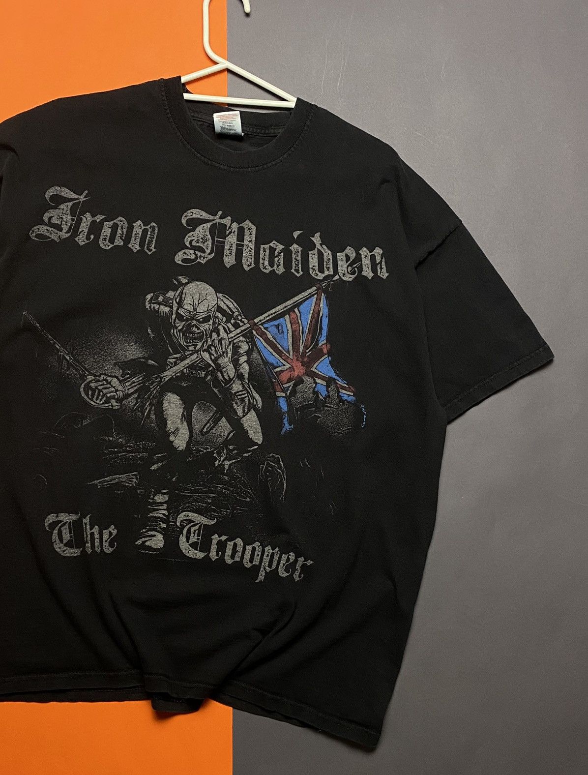 Vintage Iron Maiden The Trooper vintage t-shirts Size US XL / EU 56 / 4 - 2 Thumbnail