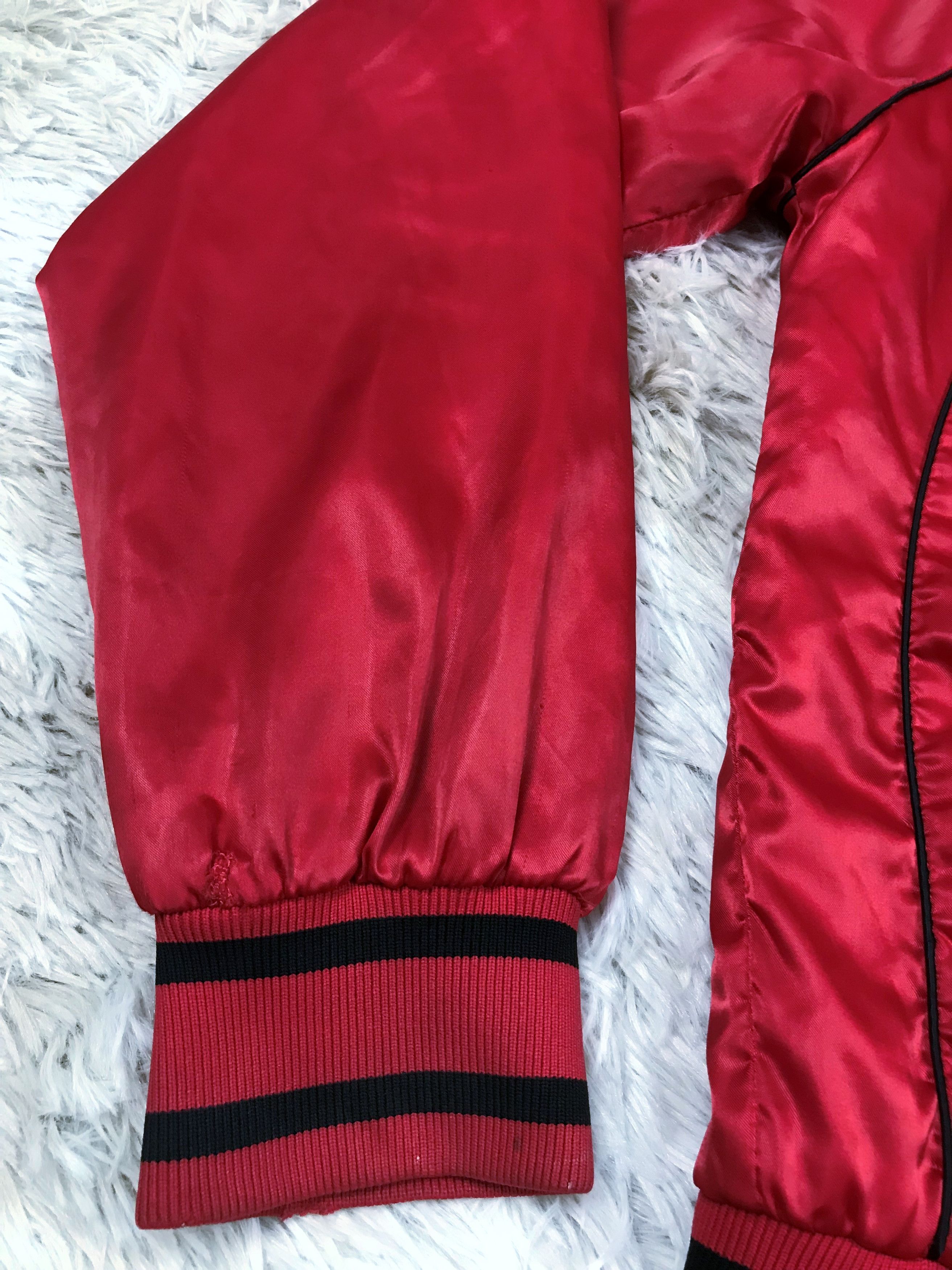 Nike × Vintage 80's NIKE AIR JORDAN OG Red Satin Bomber Jacket Blue Tag Size US S / EU 44-46 / 1 - 10 Thumbnail
