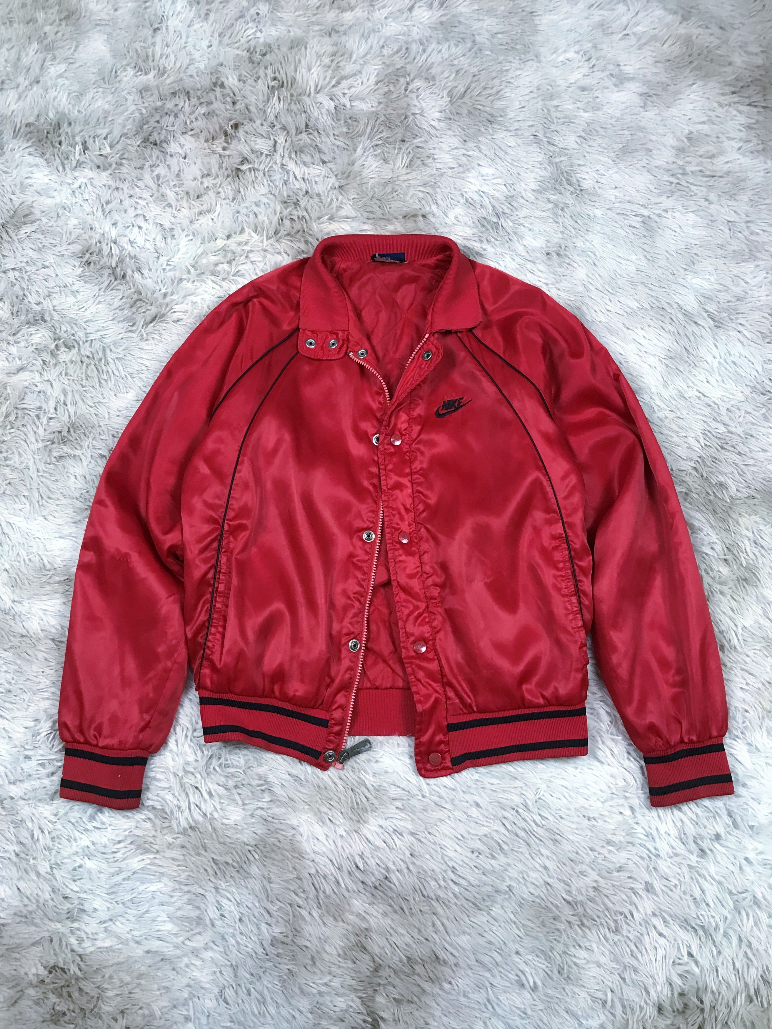 80's NIKE AIR JORDAN OG Red Satin Bomber Jacket Blue Tag