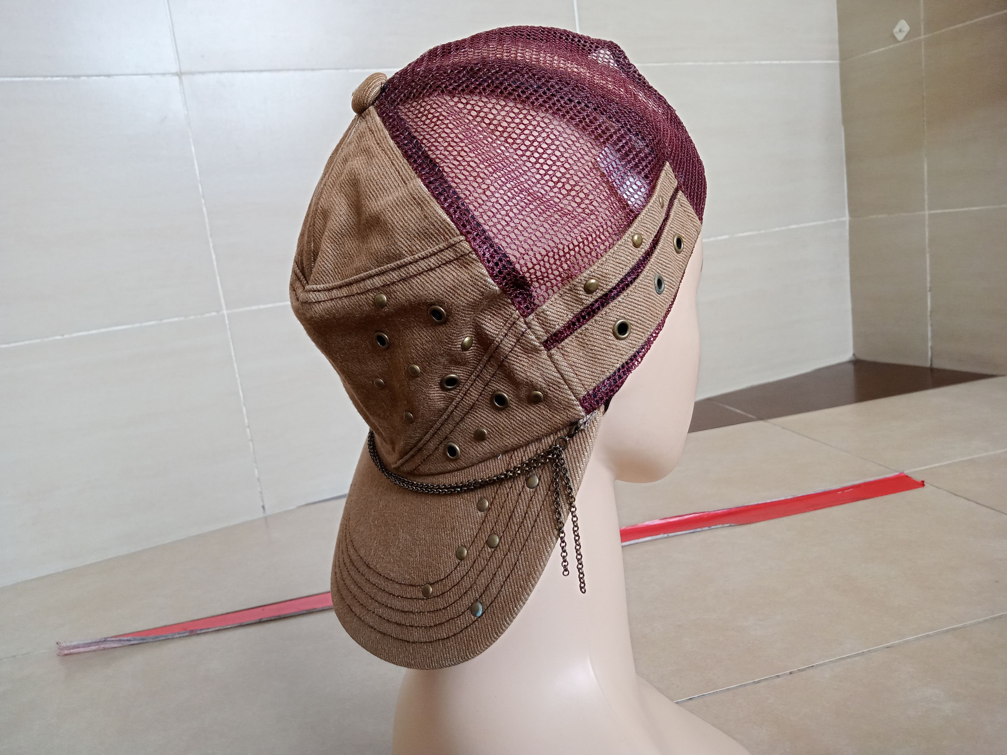 Vintage Vintage Universal Stylo Japanese Trucker Hat Size ONE SIZE - 2 Thumbnail