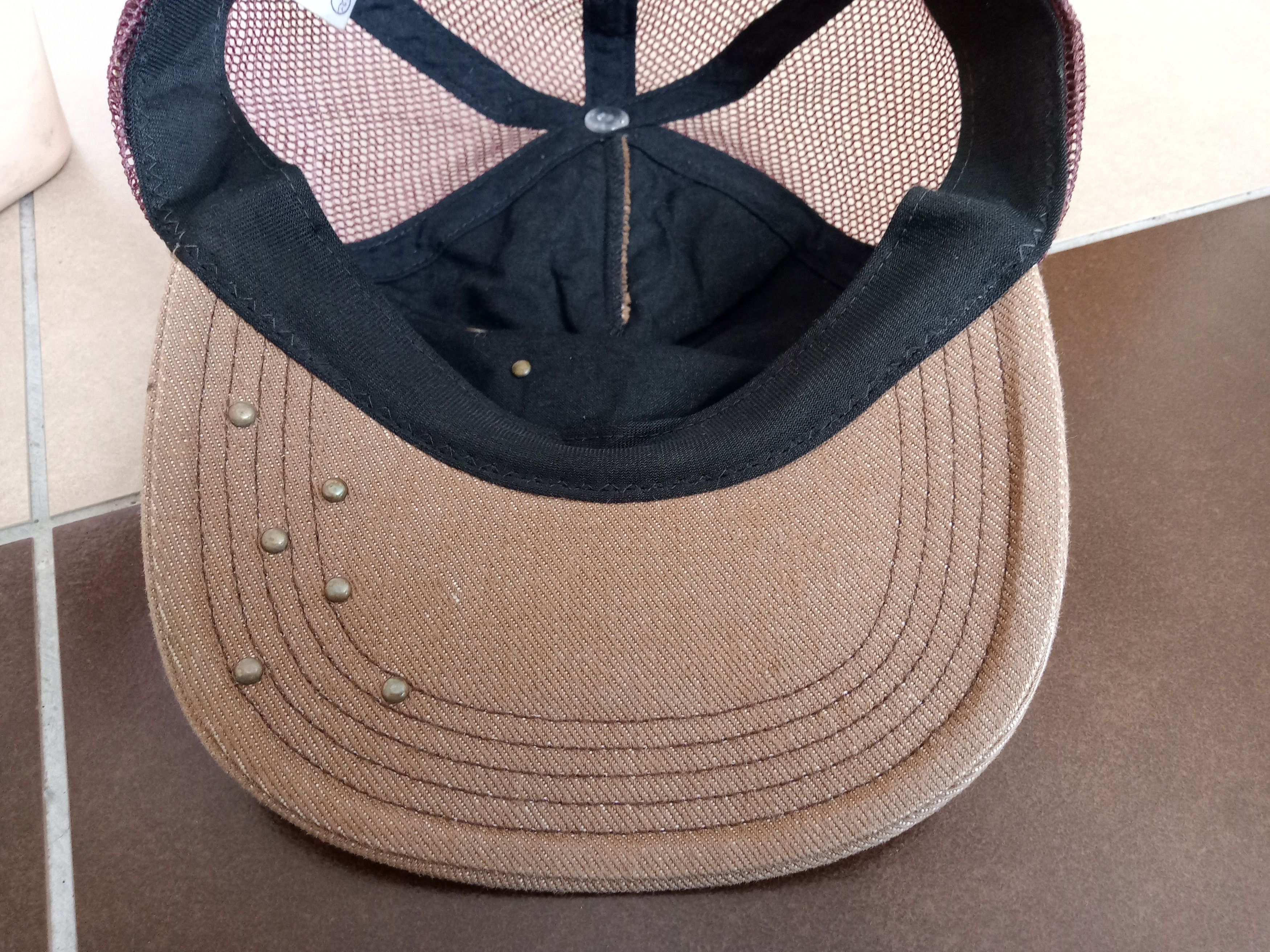 Vintage Vintage Universal Stylo Japanese Trucker Hat Size ONE SIZE - 21 Thumbnail