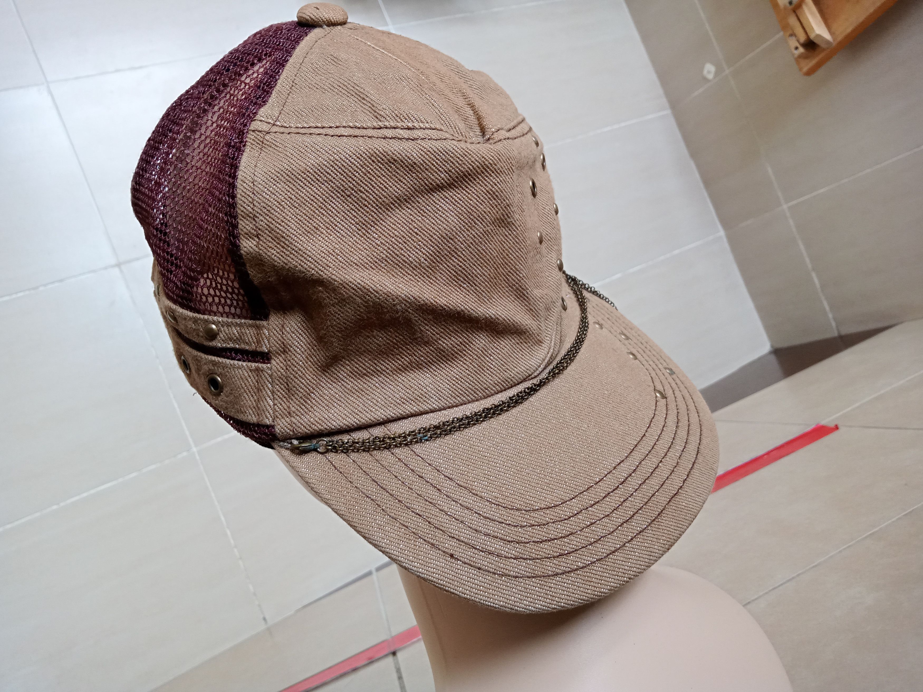 Vintage Vintage Universal Stylo Japanese Trucker Hat Size ONE SIZE - 5 Thumbnail